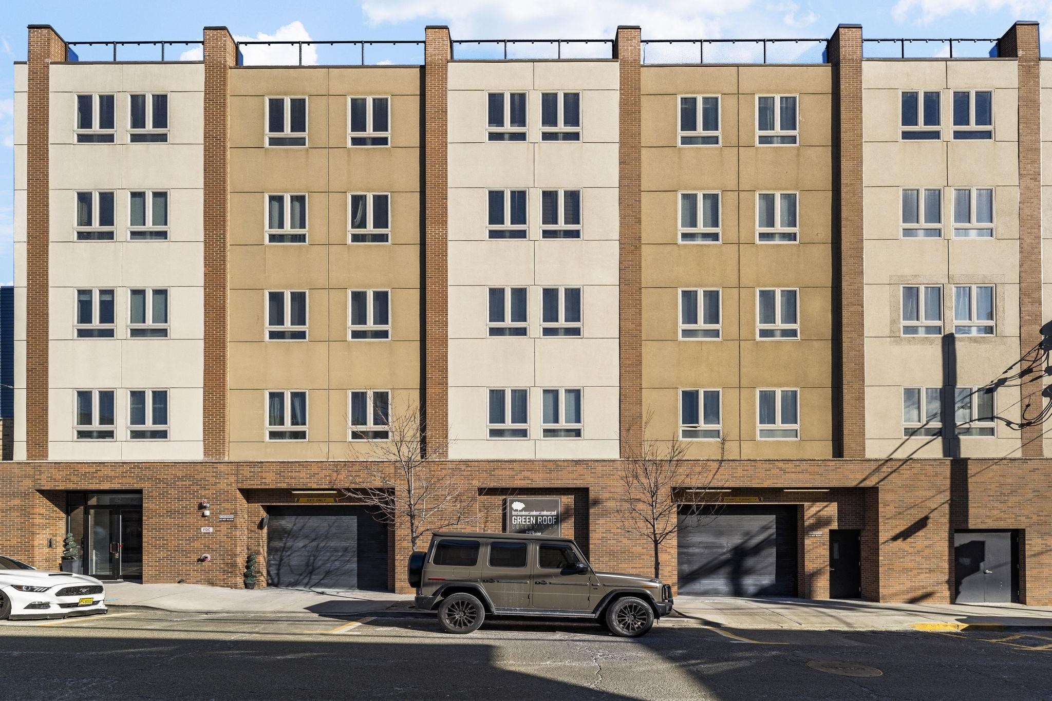 # 250009556 - For Rent in Guttenberg NJ