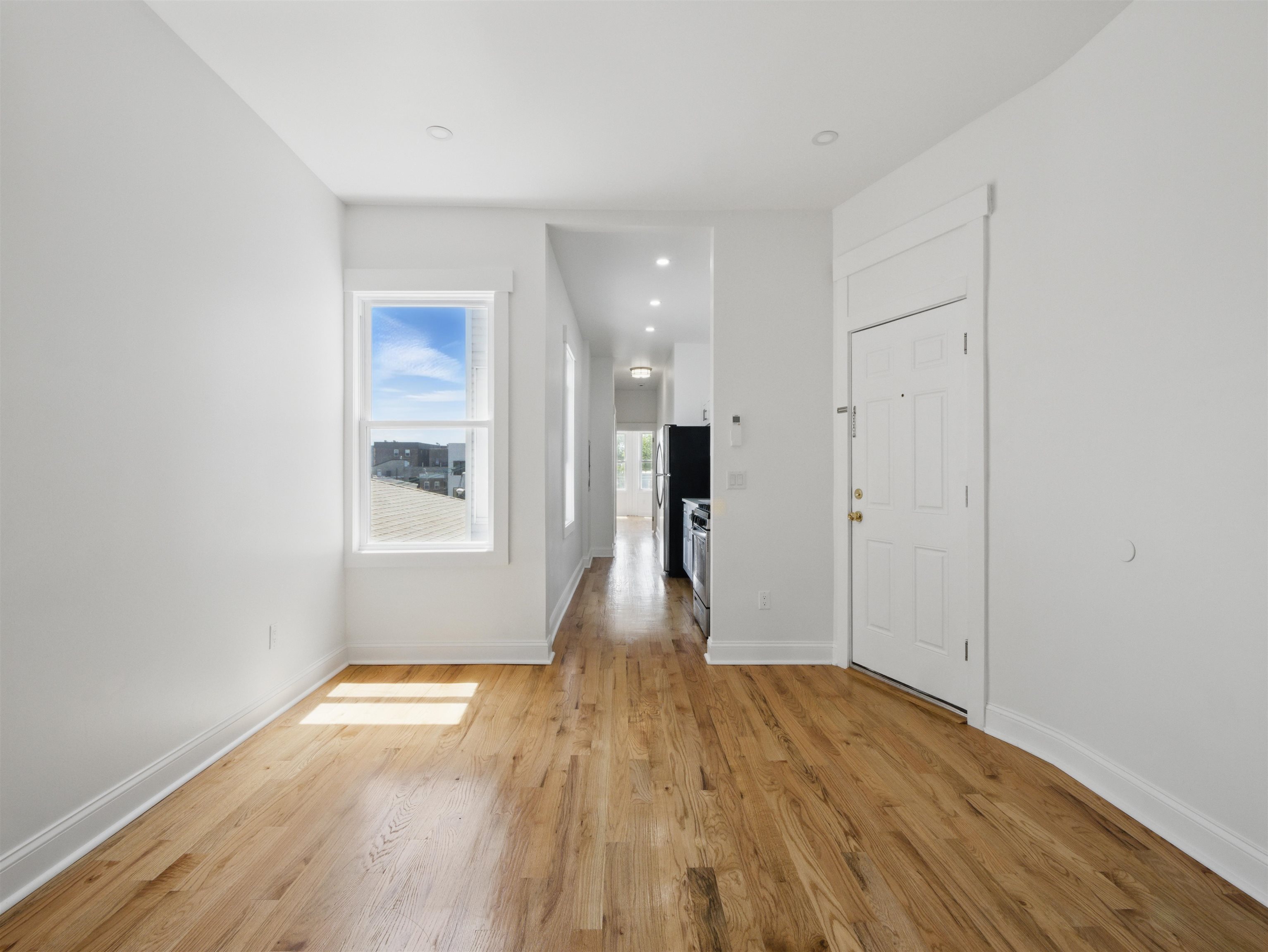 # 250009559 - For Rent in JERSEY CITY - Heights NJ
