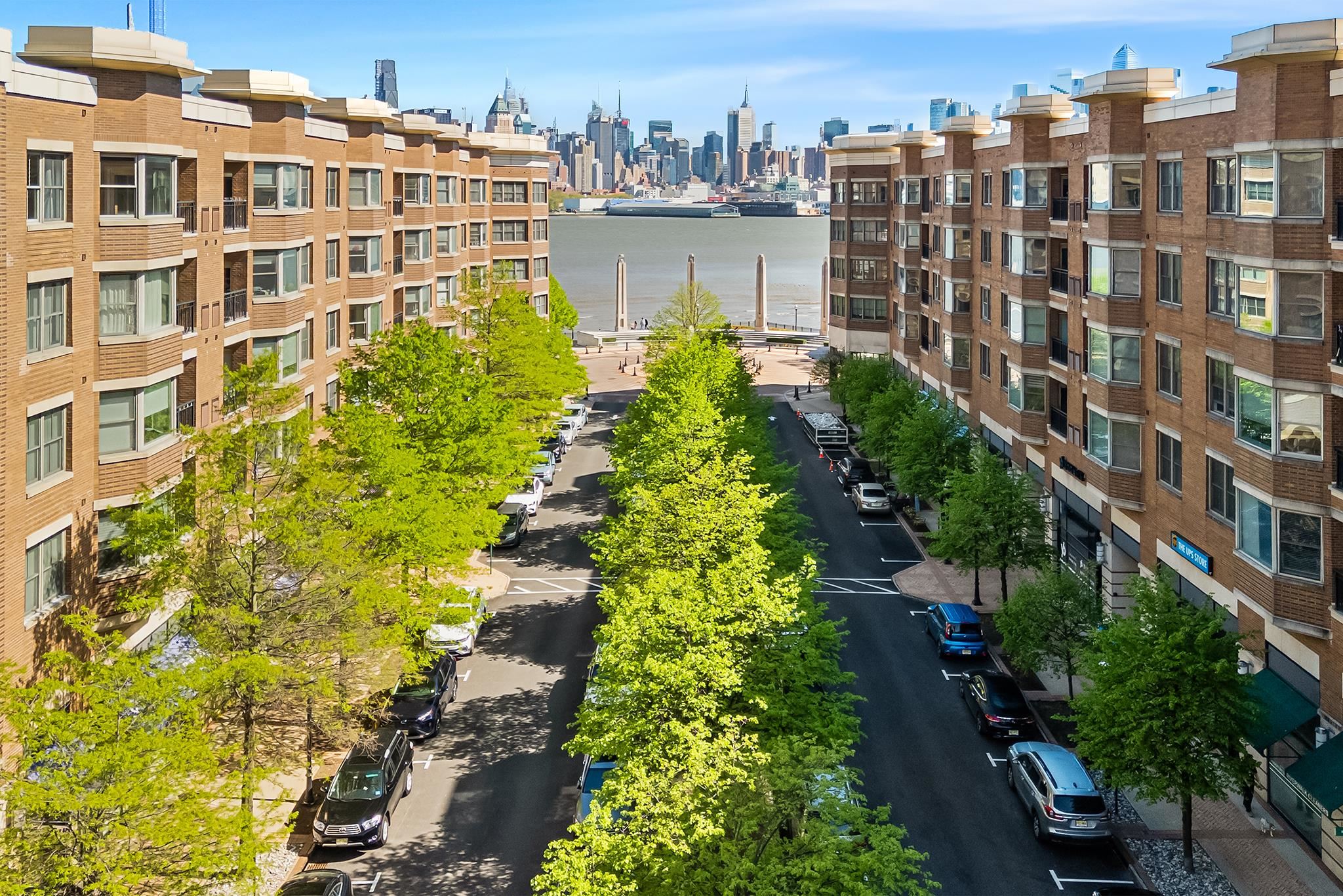 # 250009586 - For Rent in West New York NJ