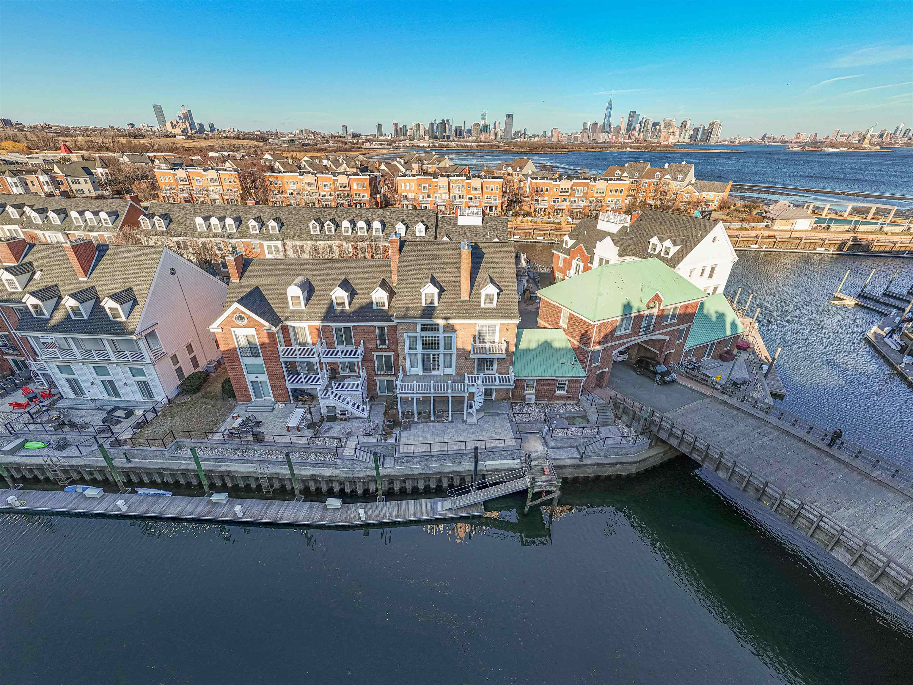 # 250009588 - For Rent in JERSEY CITY - Greenville NJ