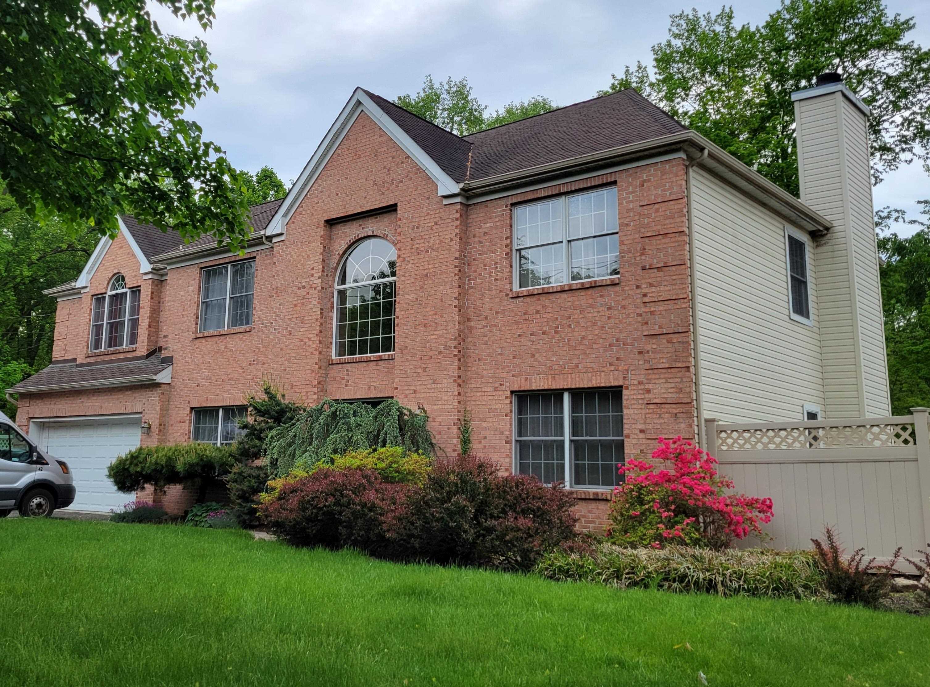# 250009618 - For Rent in Paramus NJ