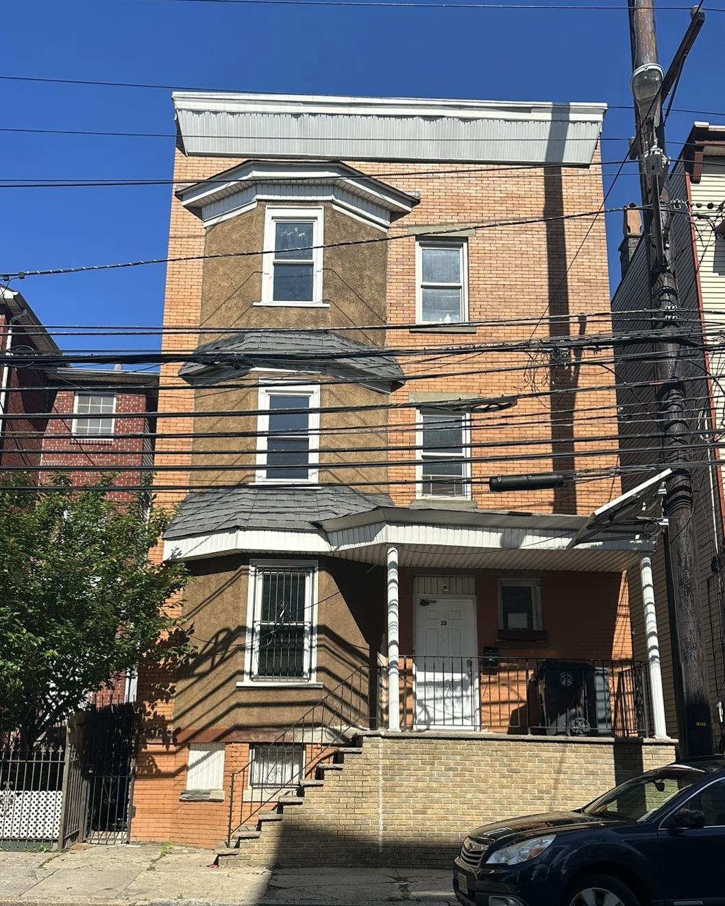 # 250009623 - For Rent in Newark NJ