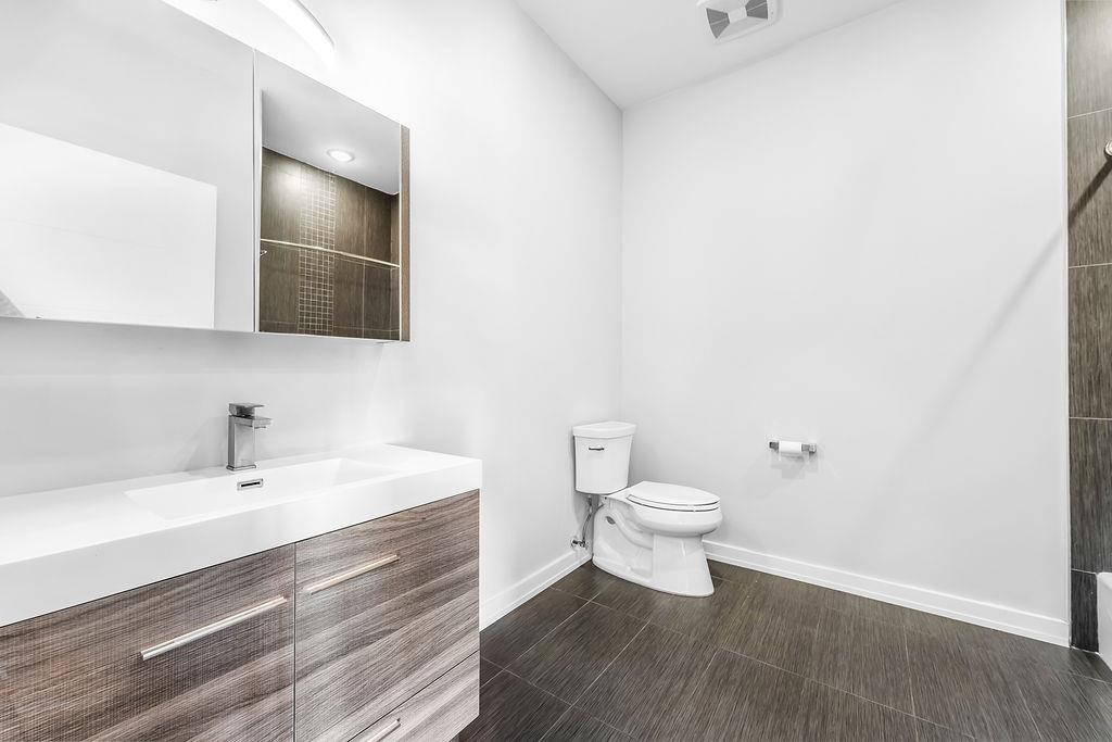 # 250009635 - For Rent in Bayonne NJ