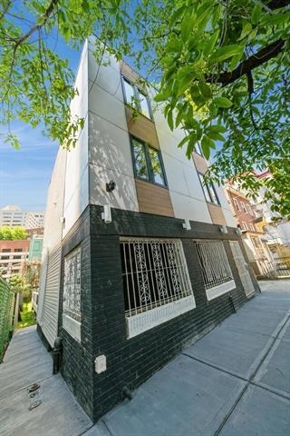 # 250009814 - For Rent in JERSEY CITY - Downtown NJ