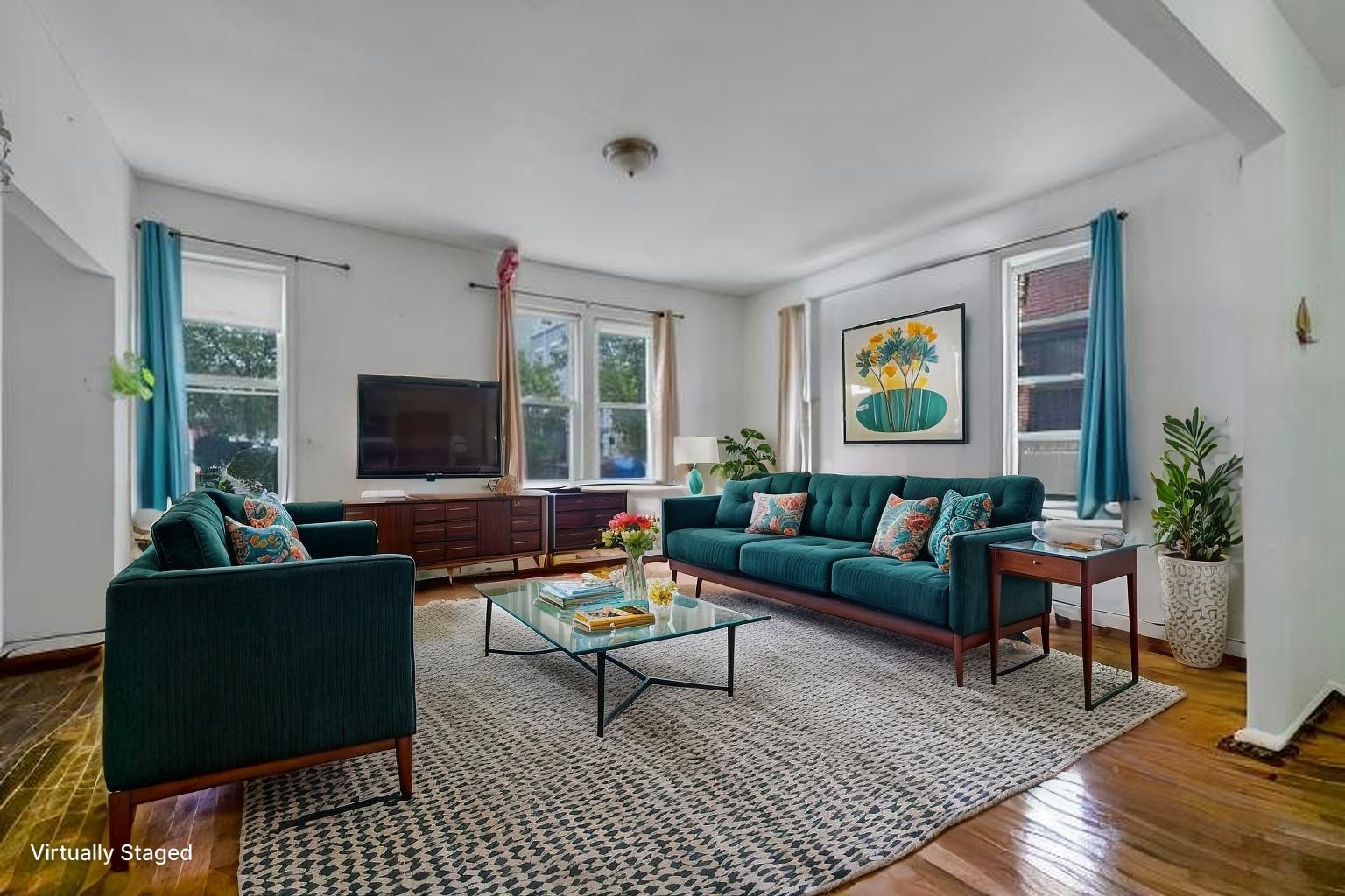 # 250009836 - For Rent in Union City NJ