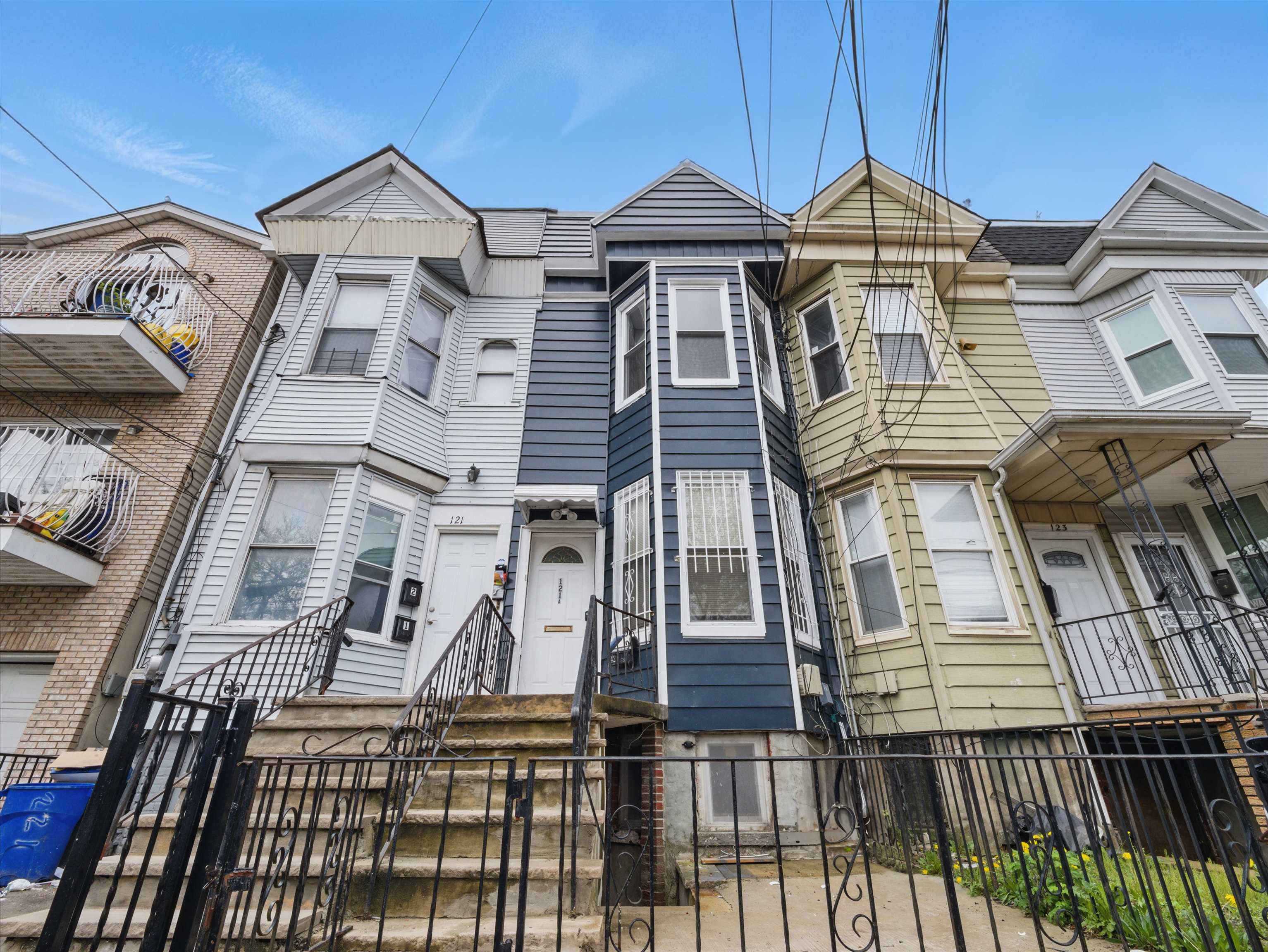 # 250009868 - For Rent in JERSEY CITY - Bergen-Lafayett NJ