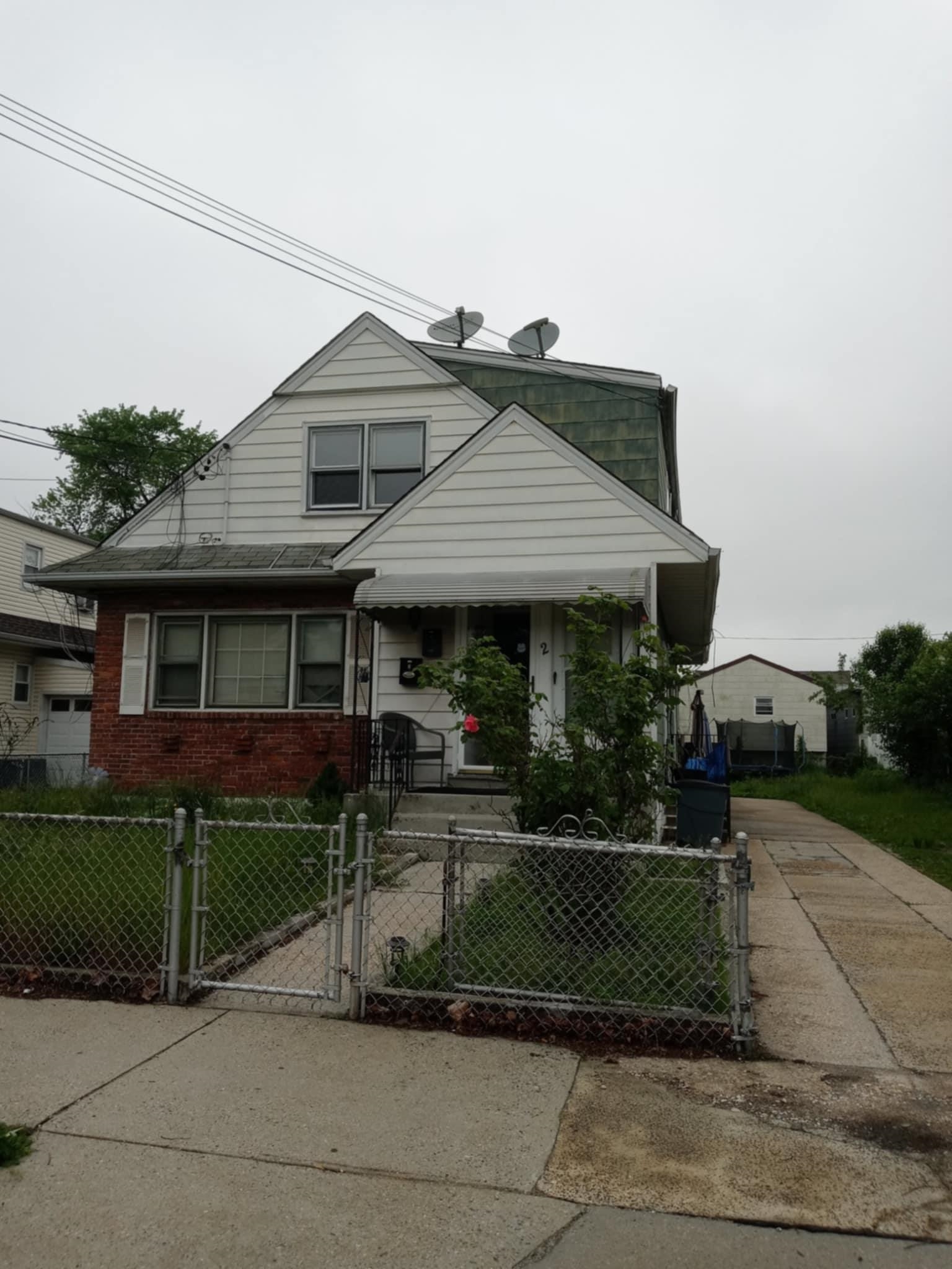 # 250009880 - For Rent in JERSEY CITY - West Bergen NJ