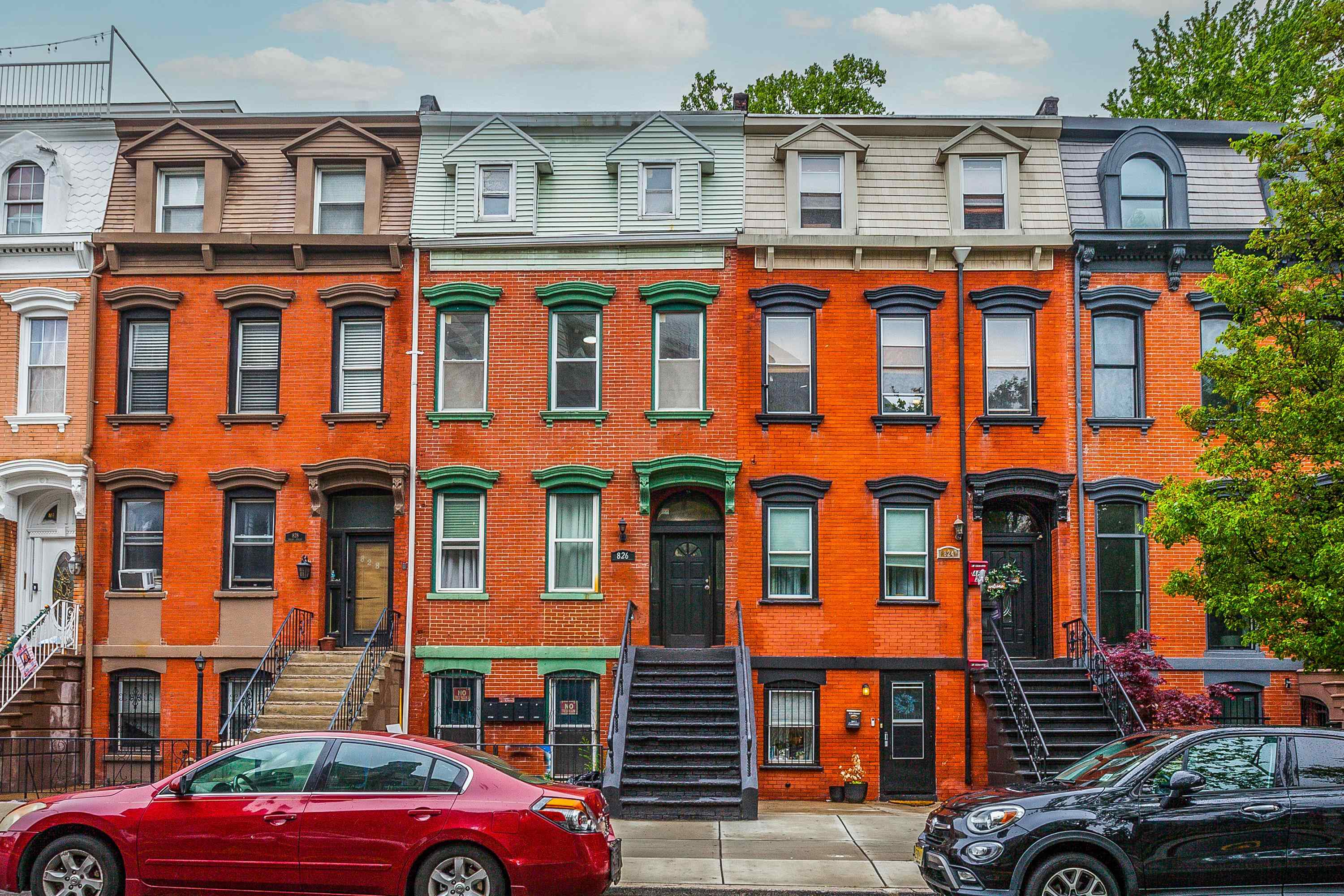 # 250009955 - For Rent in JERSEY CITY - Bergen-Lafayett NJ
