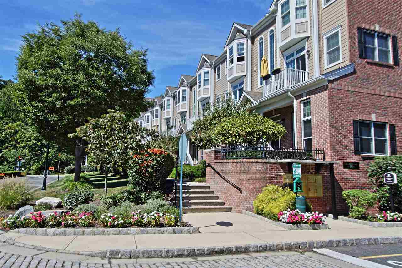# 250009967 - For Rent in West New York NJ