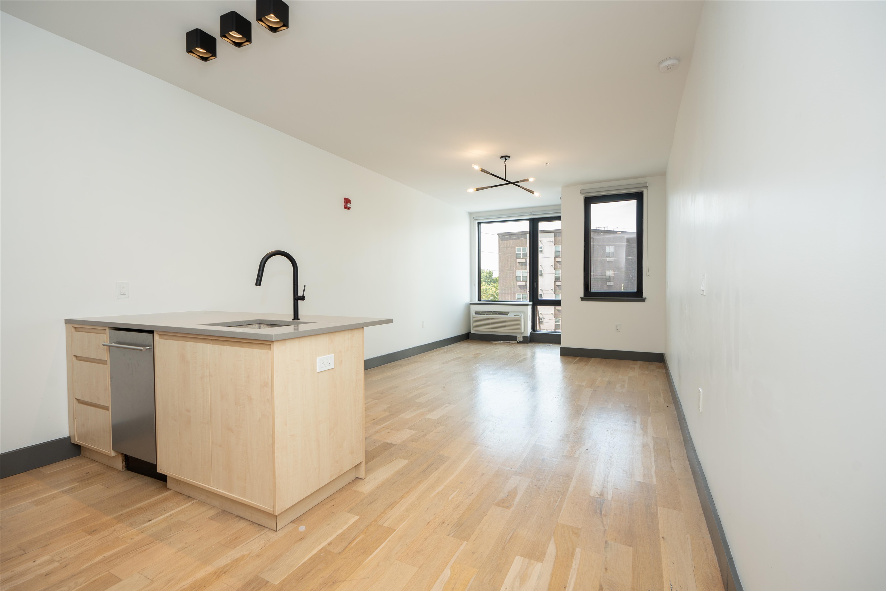 # 250009973 - For Rent in JERSEY CITY - Bergen-Lafayett NJ
