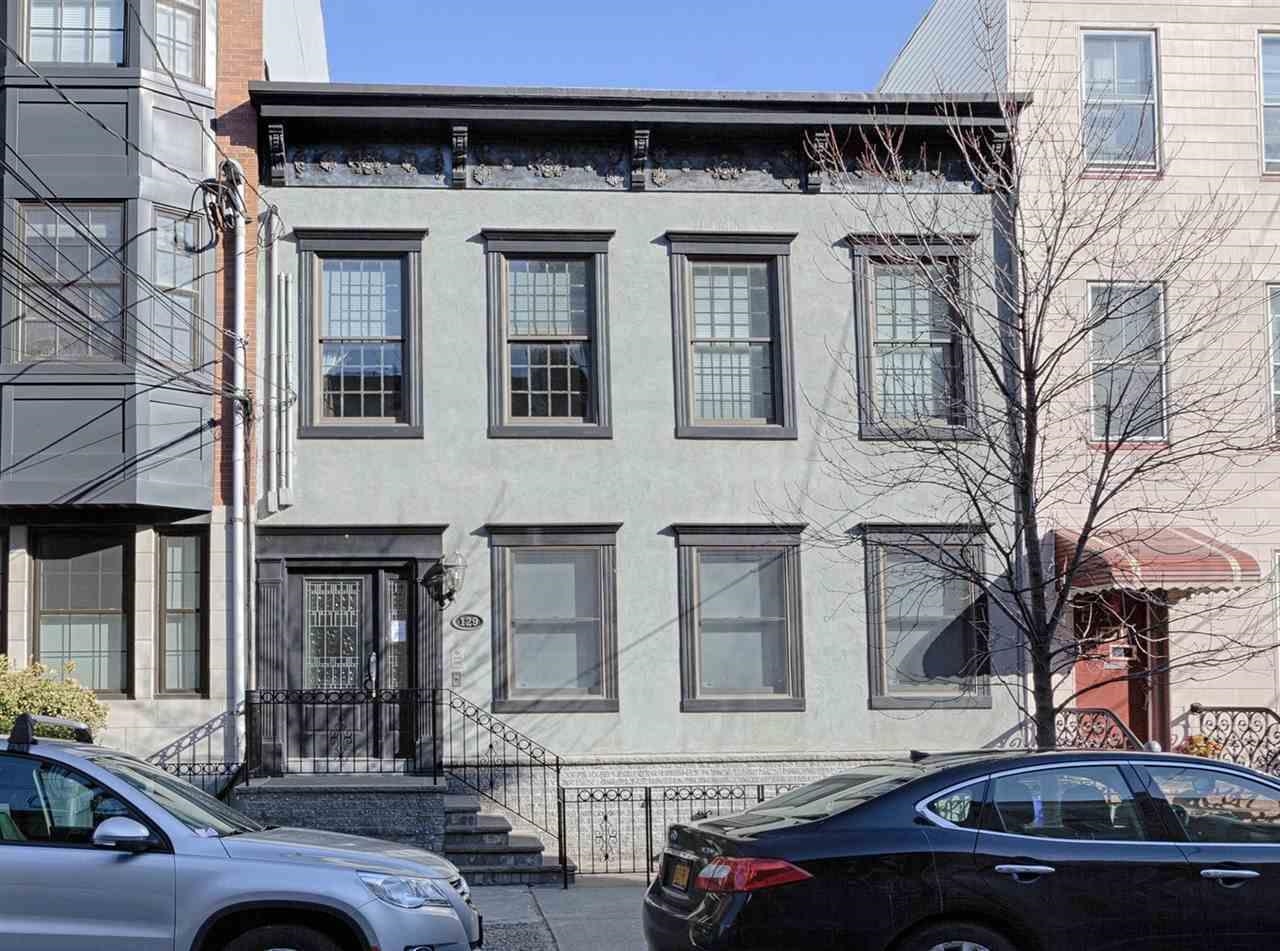 # 250009974 - For Rent in Hoboken NJ