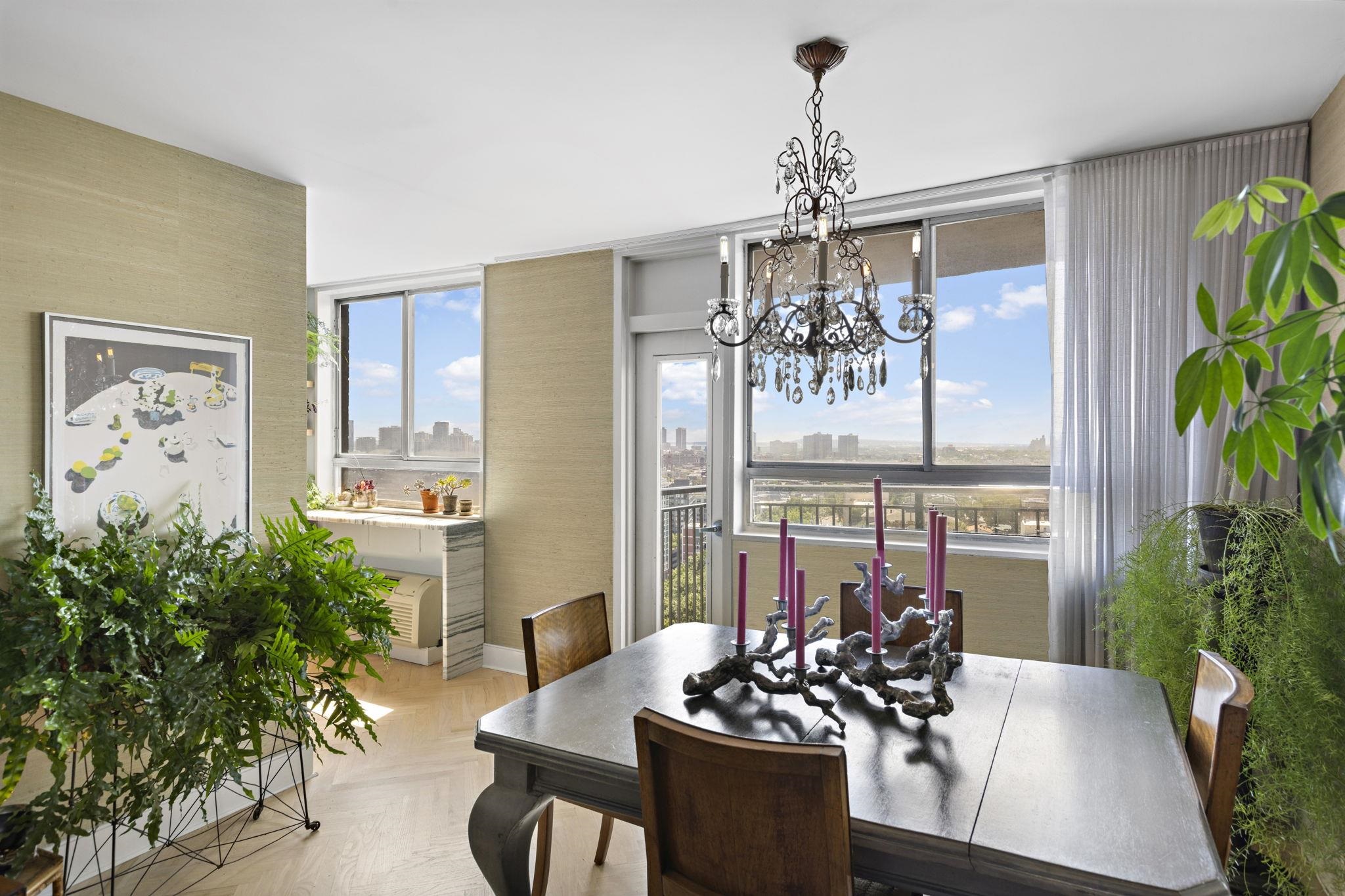 # 250009982 - For Rent in Union City NJ