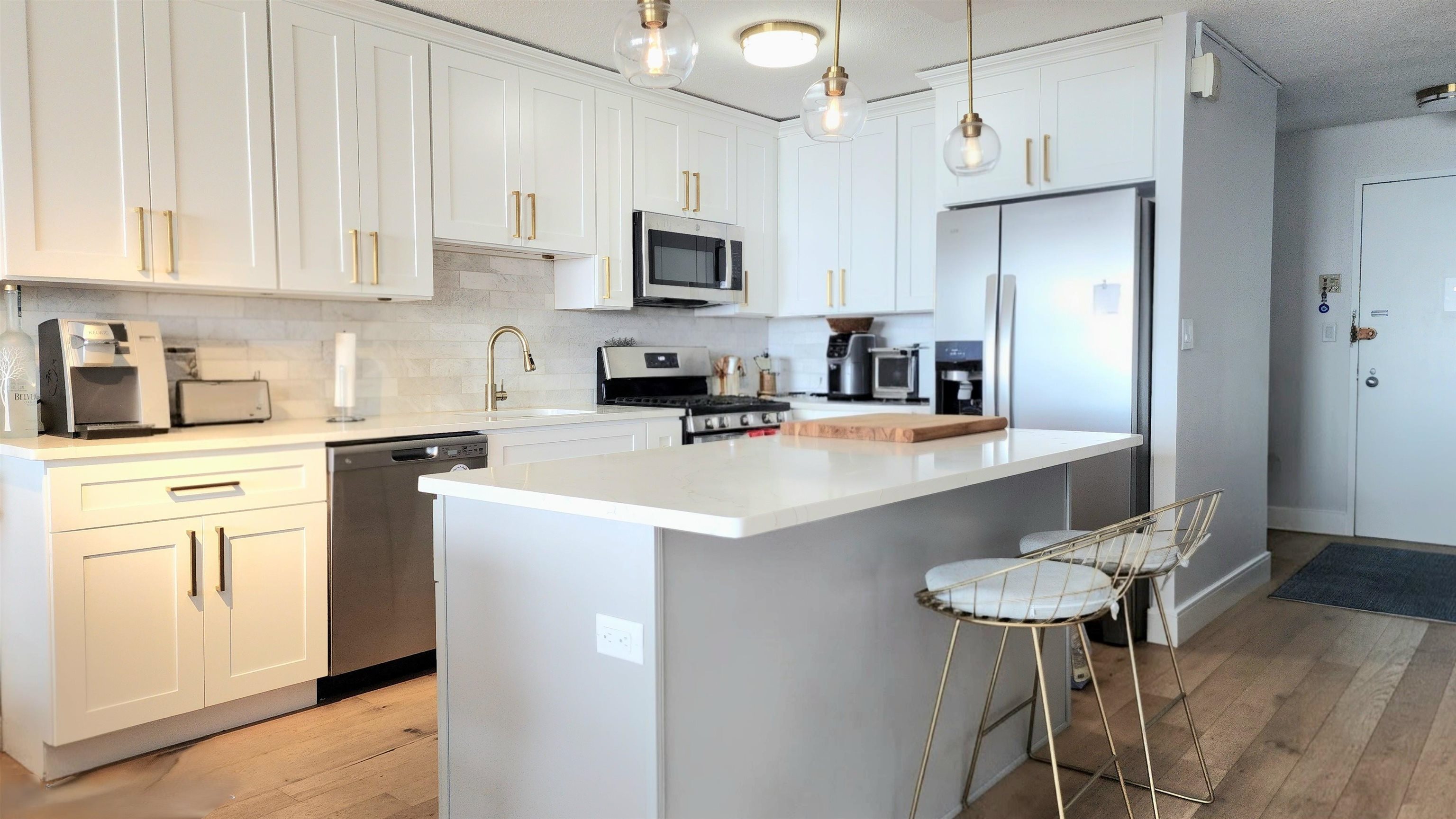 # 250009998 - For Rent in Guttenberg NJ