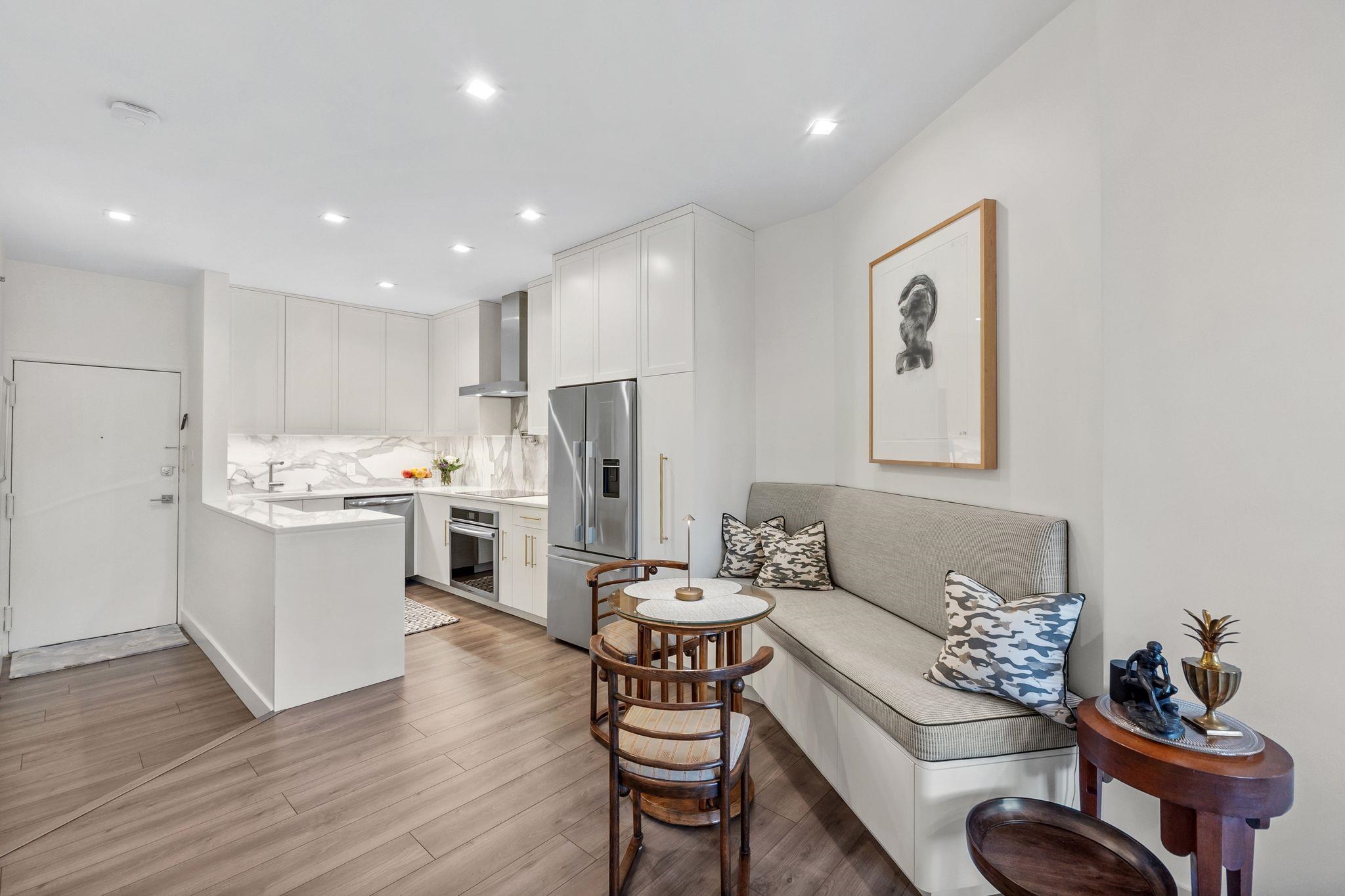 # 250010037 - For Rent in JERSEY CITY - Journal Square NJ