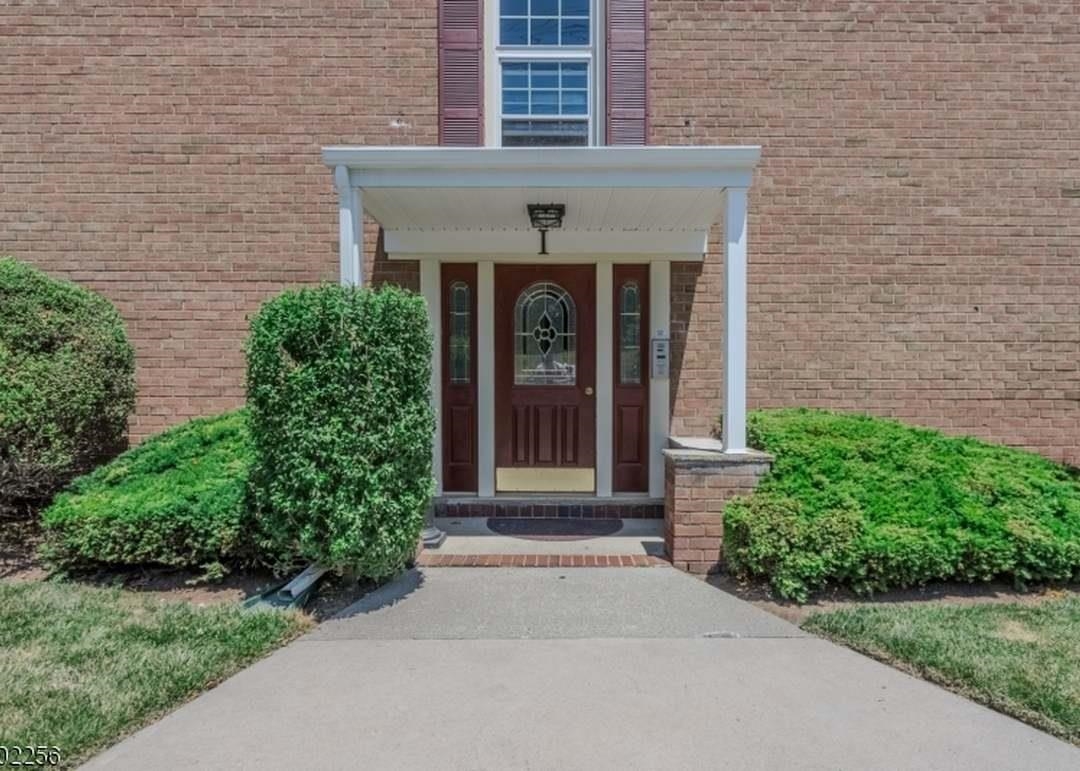 # 250010135 - For Rent in Clifton NJ