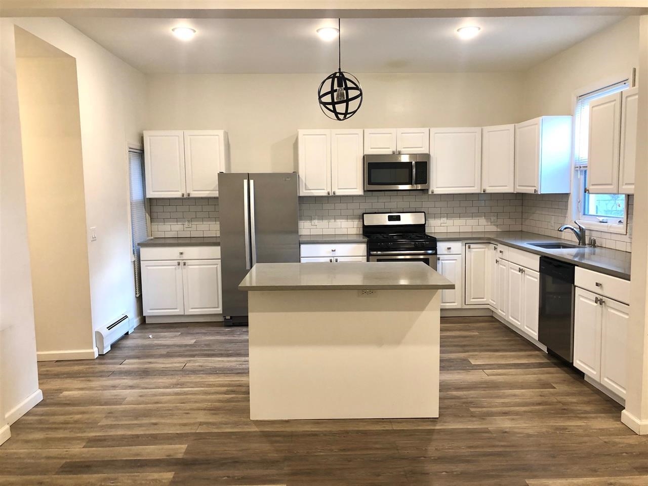 # 250010139 - For Rent in JERSEY CITY - Journal Square NJ