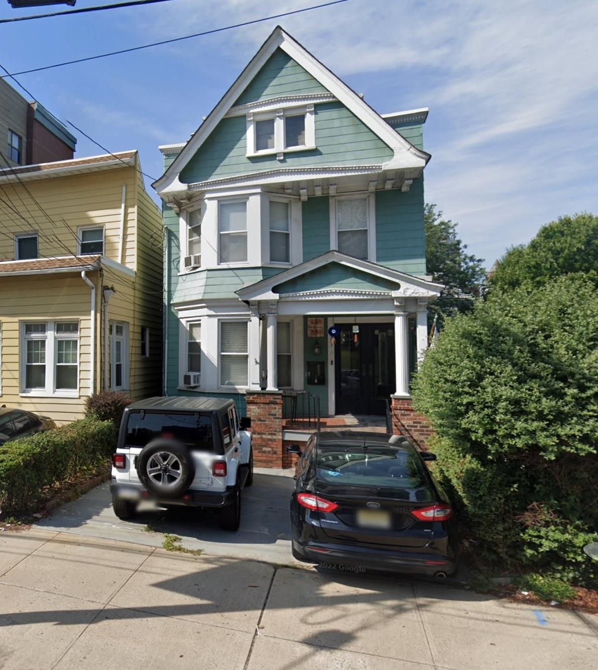 # 250010140 - For Rent in JERSEY CITY - Journal Square NJ