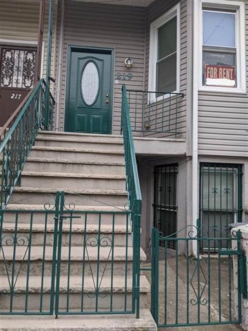 # 250010160 - For Rent in JERSEY CITY - Journal Square NJ