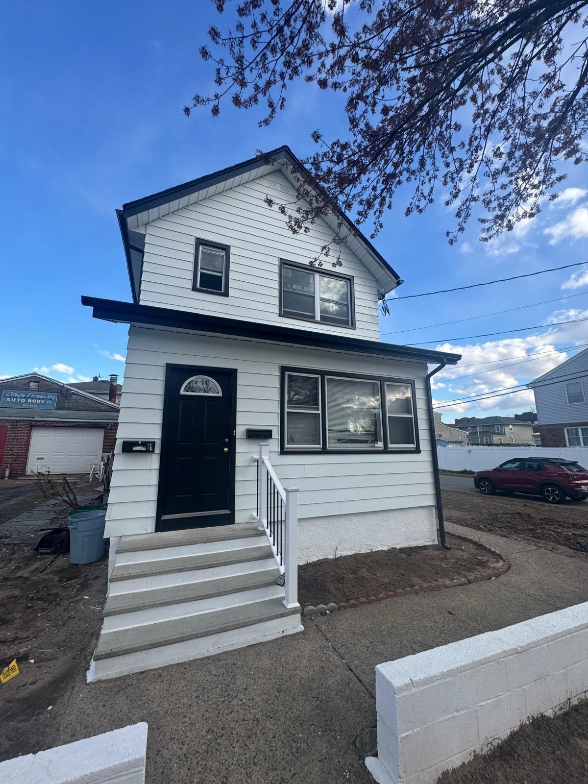# 250010212 - For Rent in Lyndhurst NJ