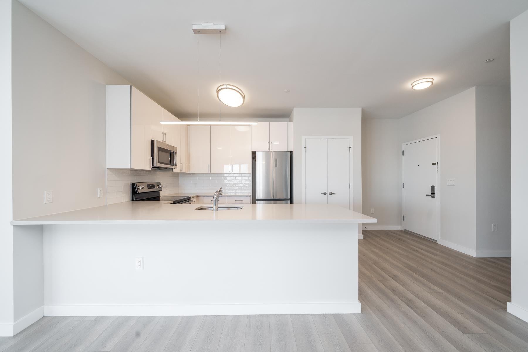 # 250010233 - For Rent in JERSEY CITY - West Bergen NJ