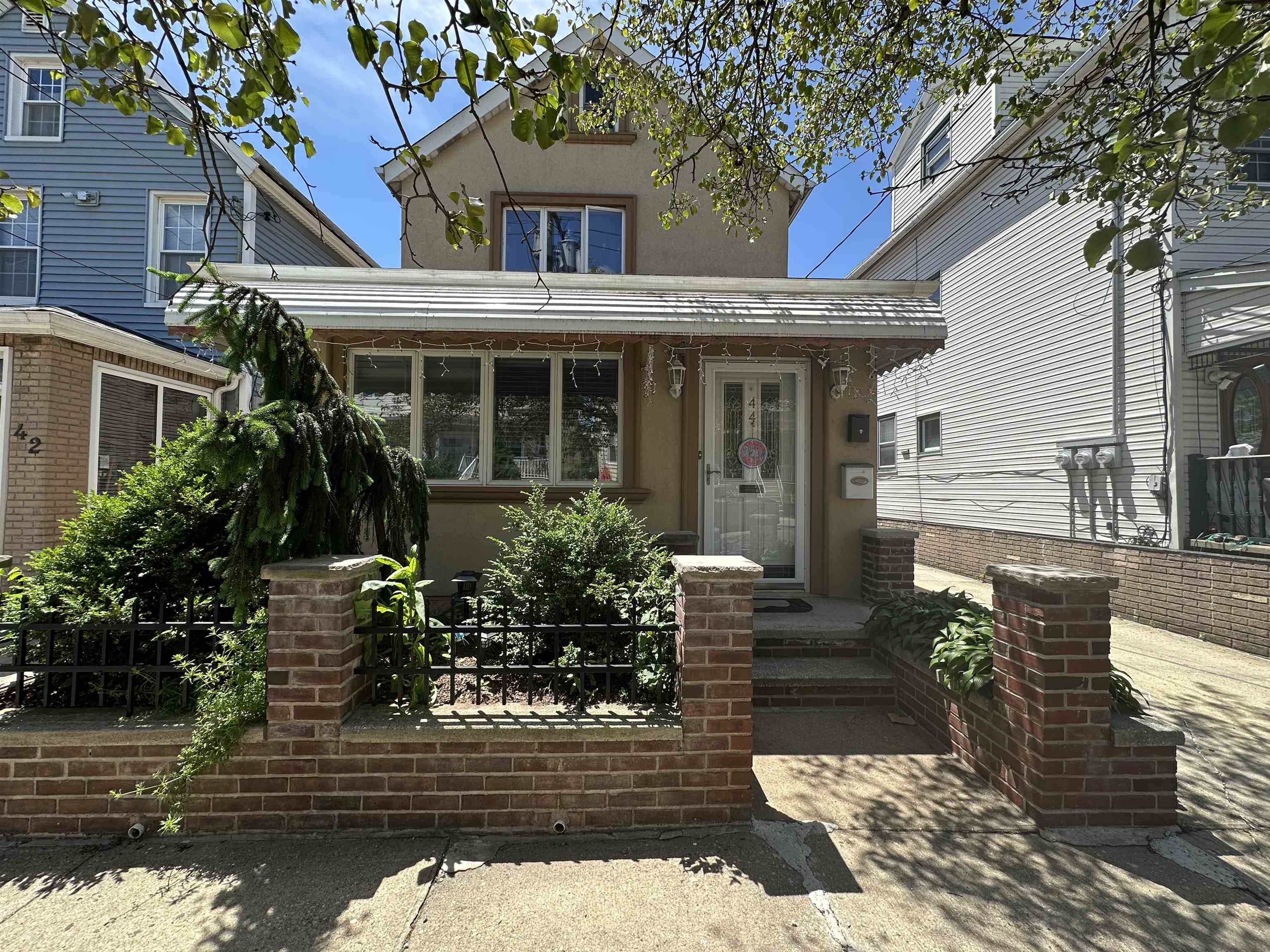 # 250010239 - For Rent in Bayonne NJ