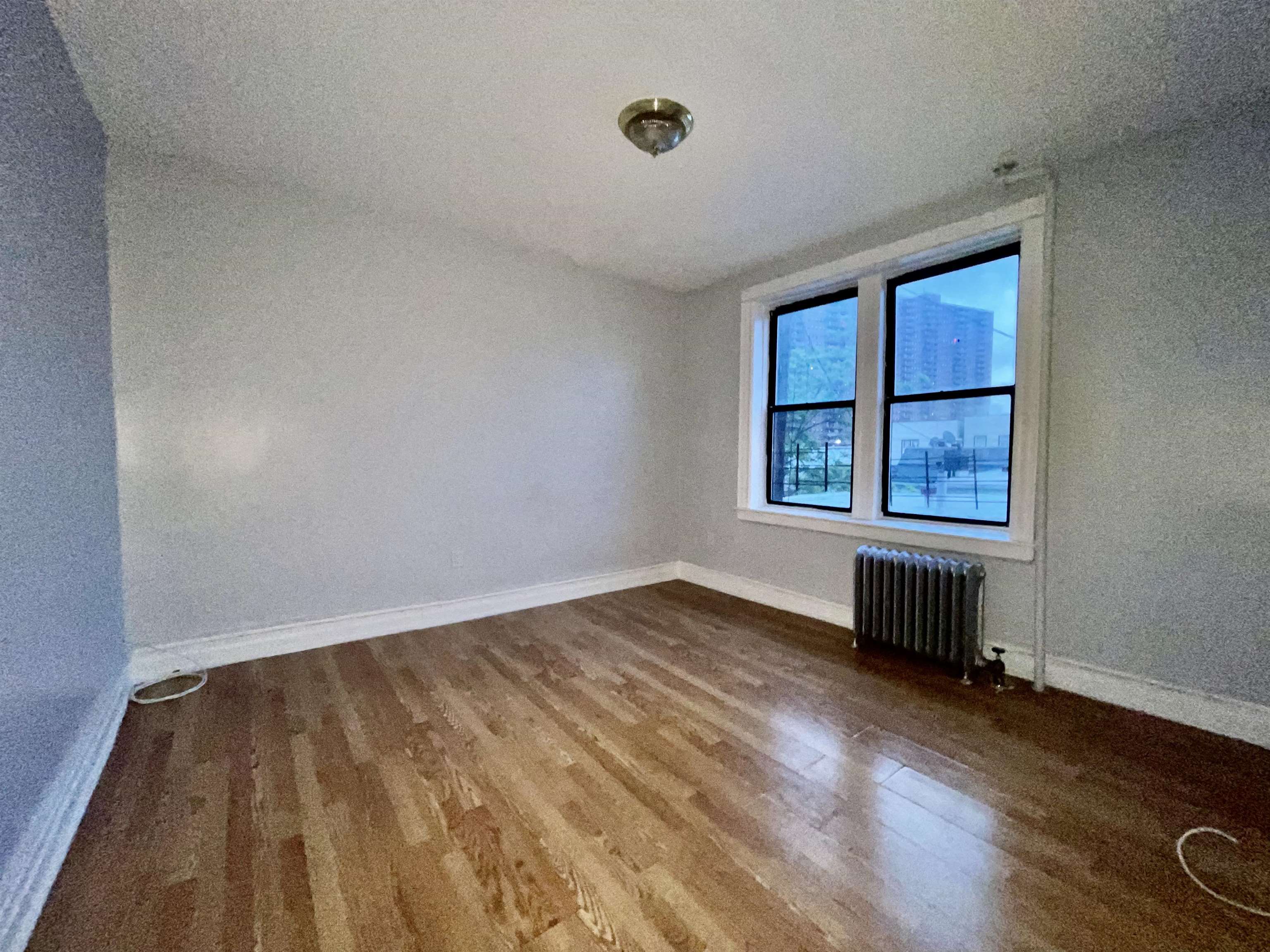 # 250010269 - For Rent in West New York NJ