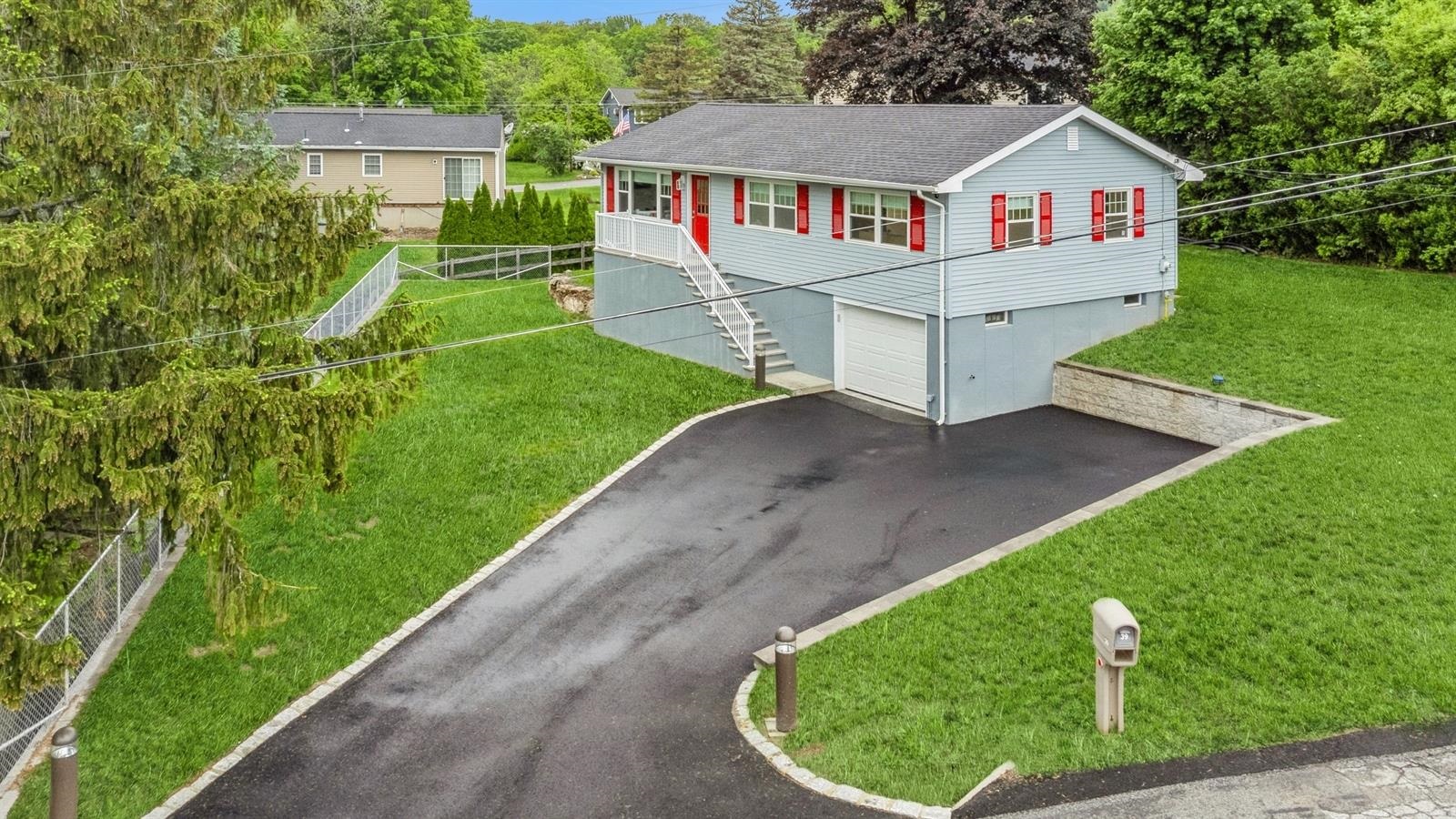 # 250010271 - For Rent in Vernon NJ