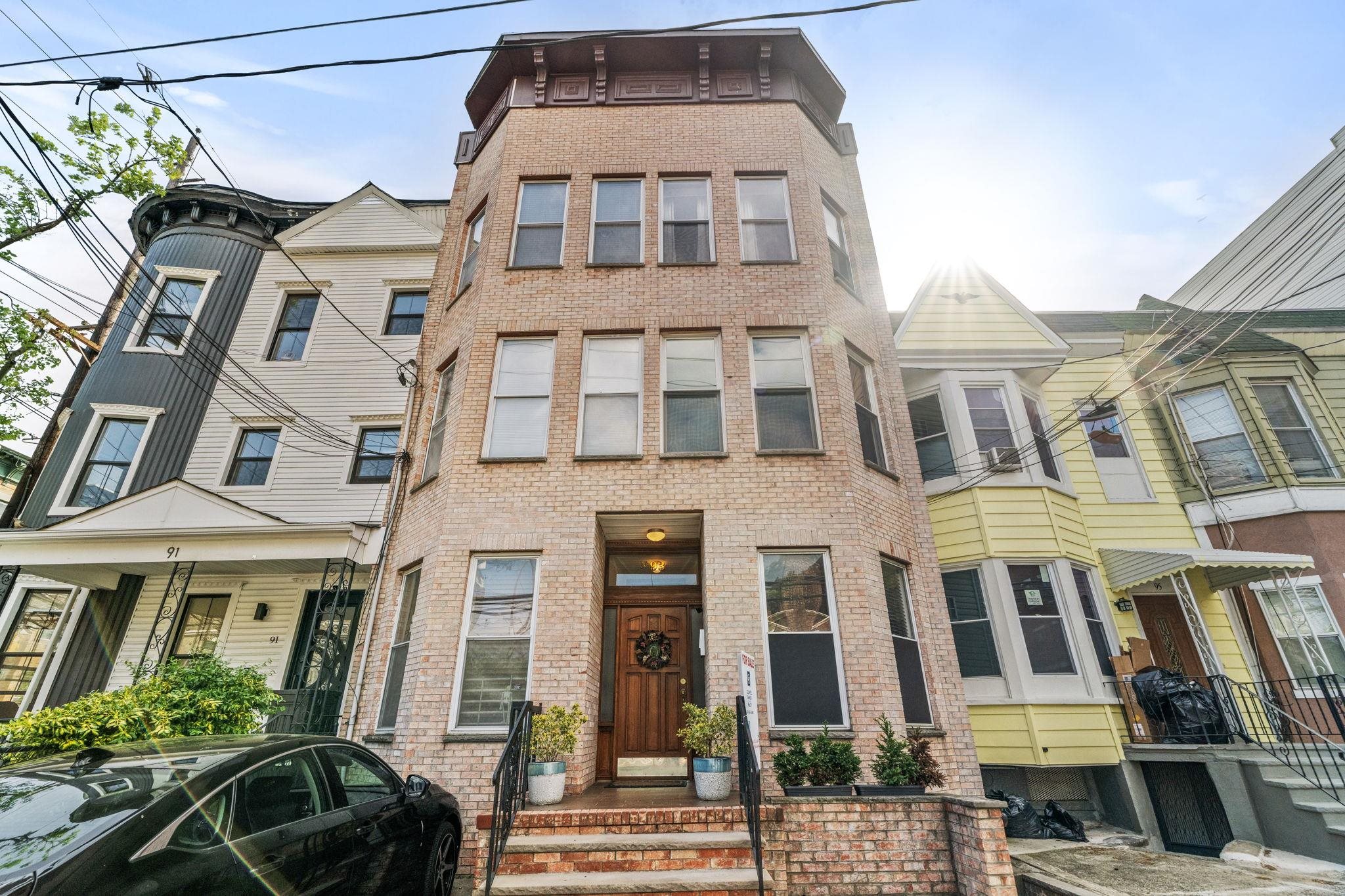 # 250010283 - For Rent in JERSEY CITY - Journal Square NJ