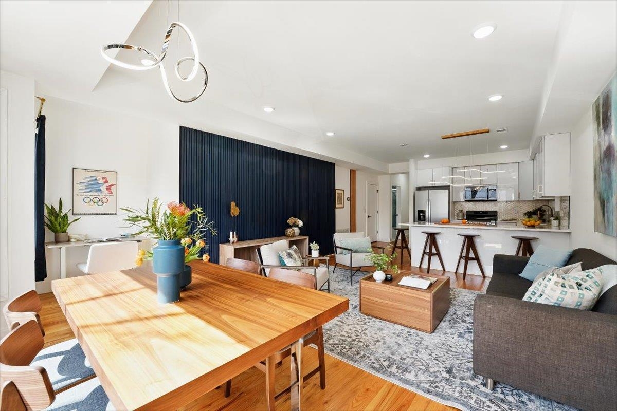 # 250010312 - For Rent in JERSEY CITY - Journal Square NJ