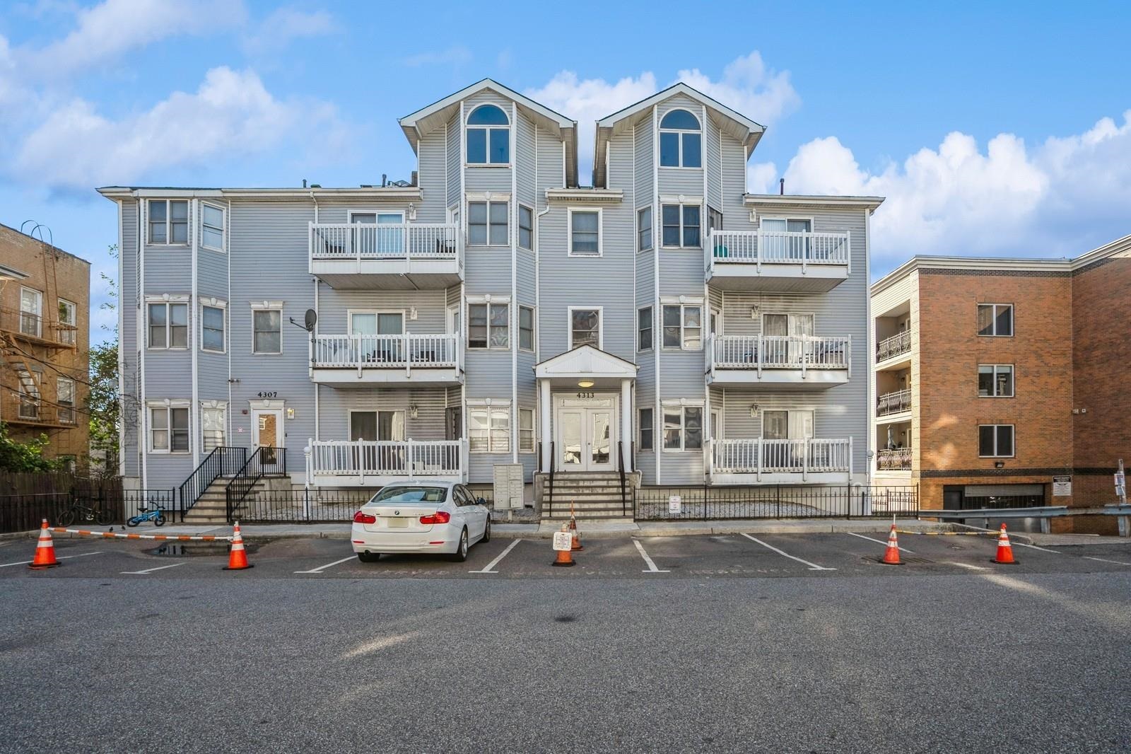# 250010337 - For Rent in North Bergen NJ