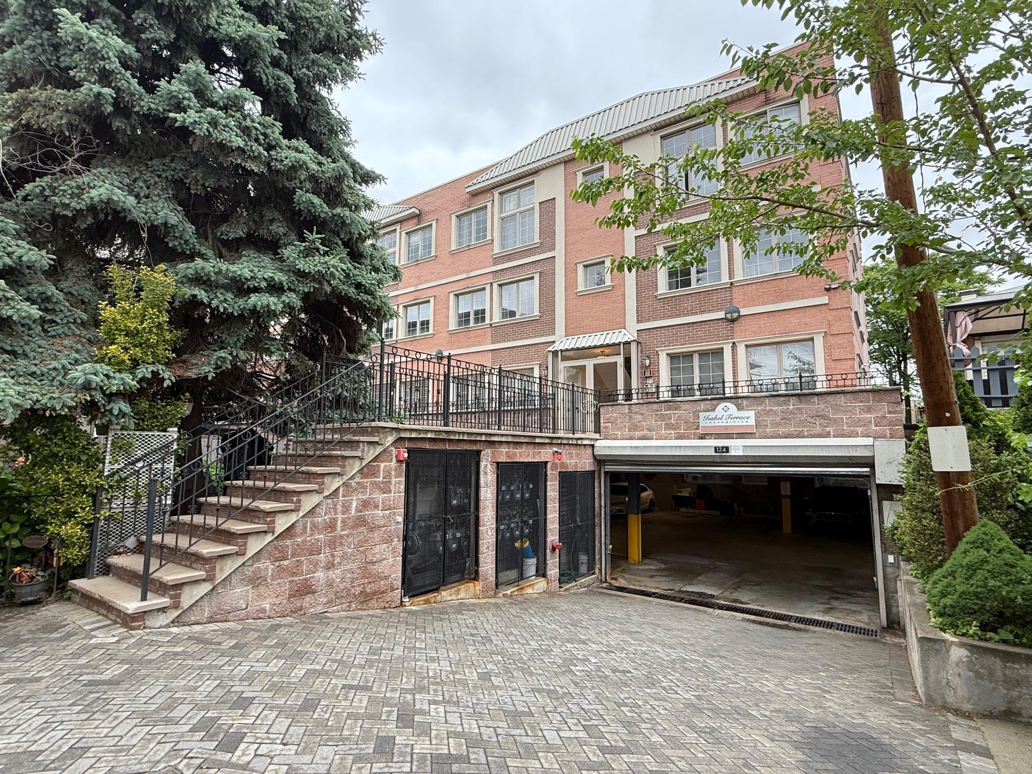 # 250010348 - For Rent in Guttenberg NJ