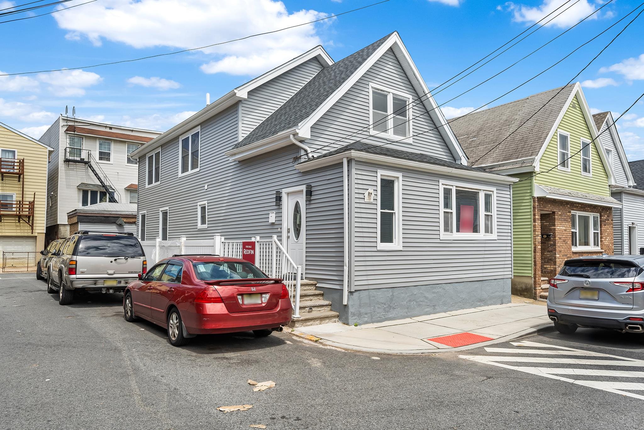 # 250010371 - For Rent in Bayonne NJ