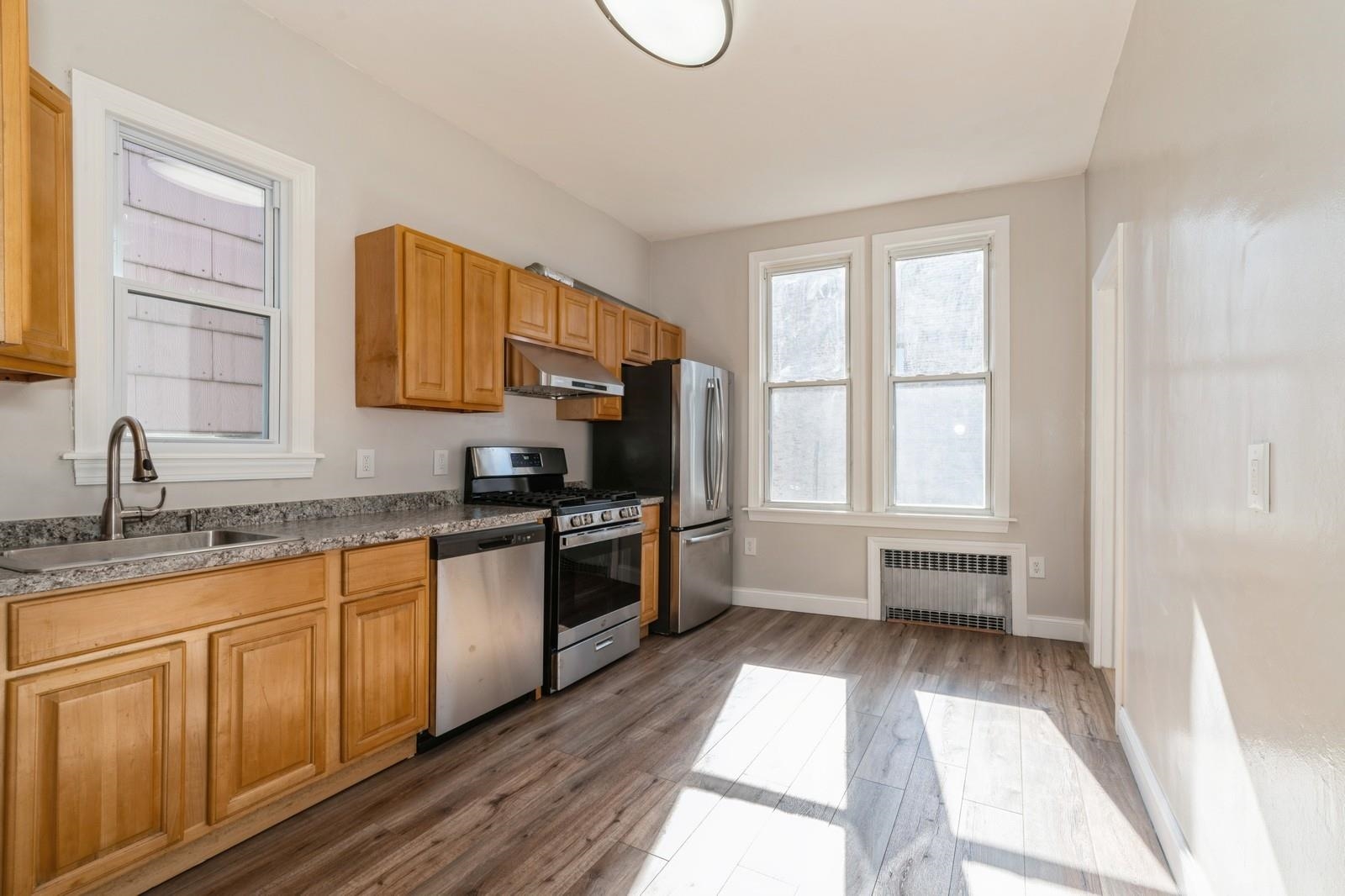 # 250010375 - For Rent in Union City NJ