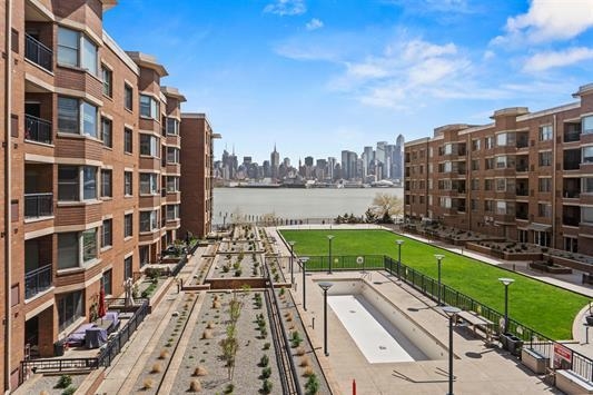 # 250010398 - For Rent in West New York NJ