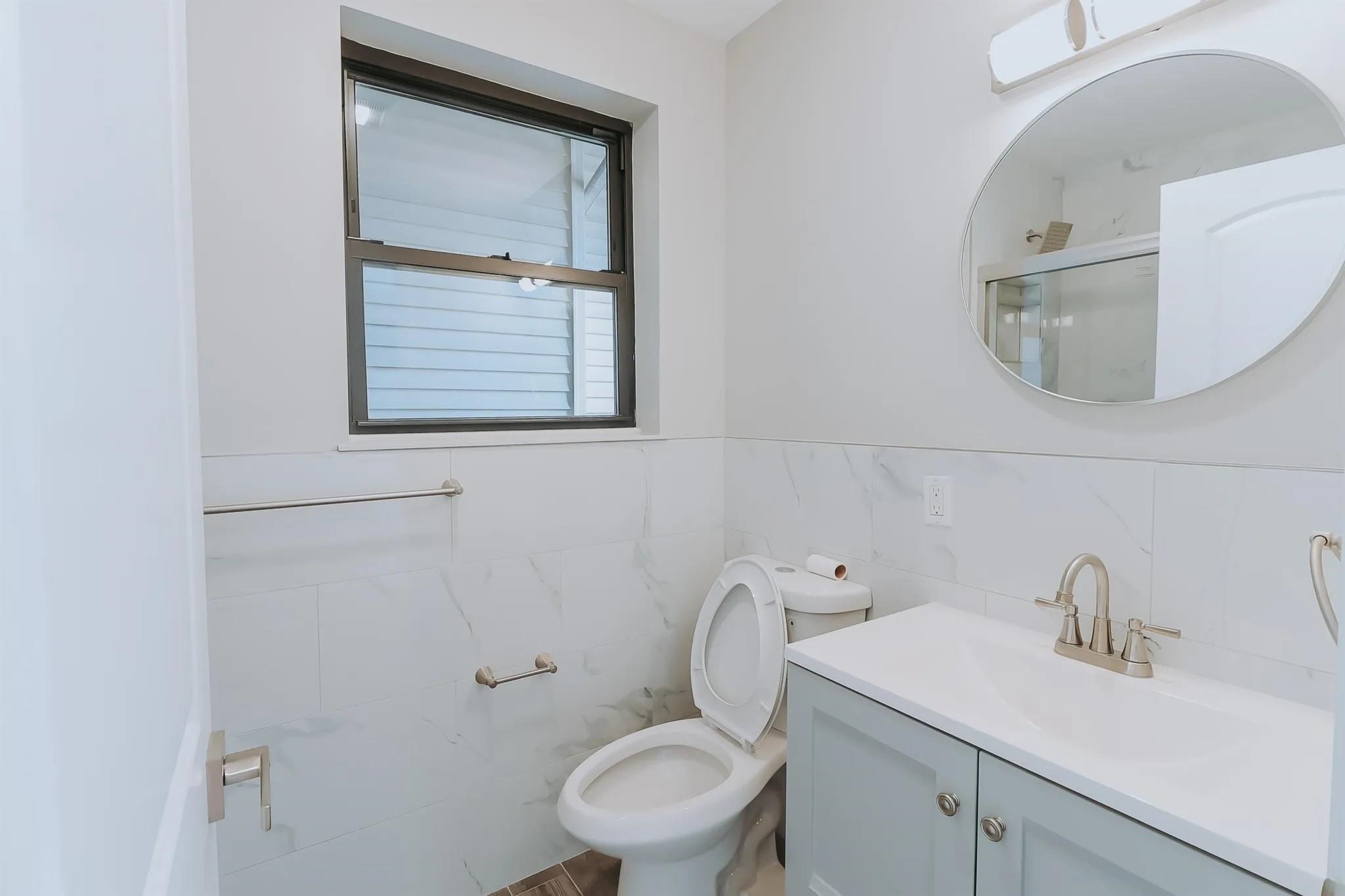 # 250010412 - For Rent in JERSEY CITY - Heights NJ