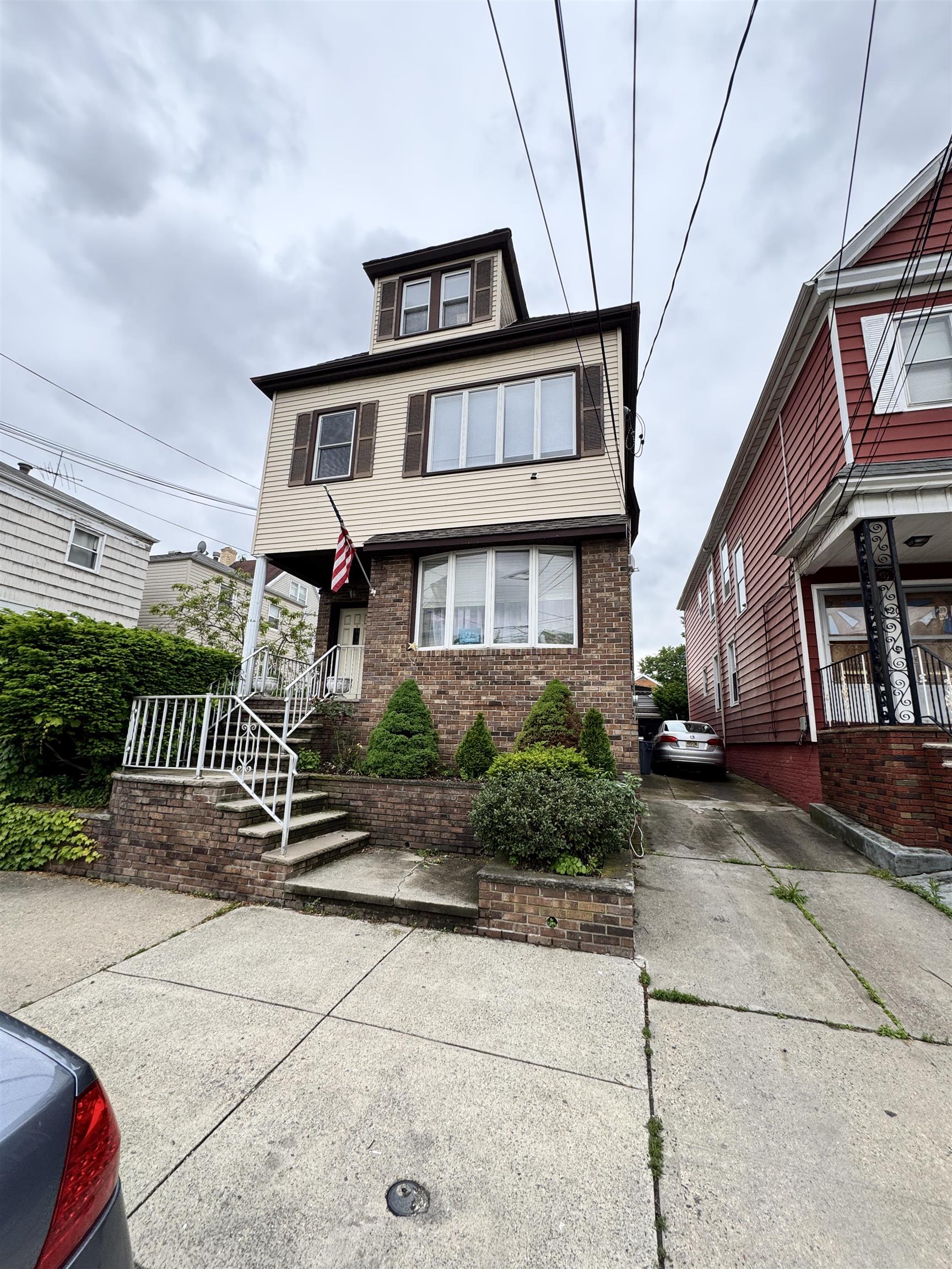 # 250010421 - For Rent in Bayonne NJ