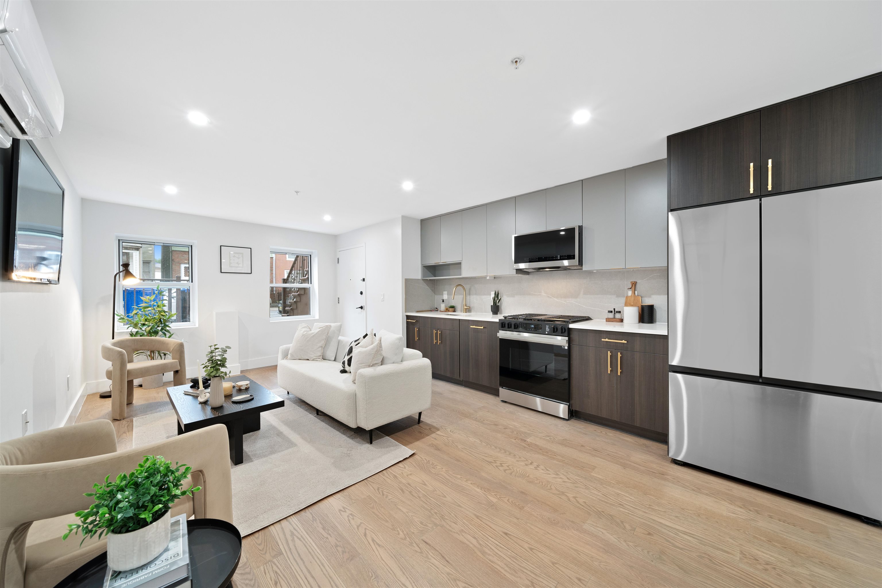 # 250010457 - For Rent in JERSEY CITY - Journal Square NJ