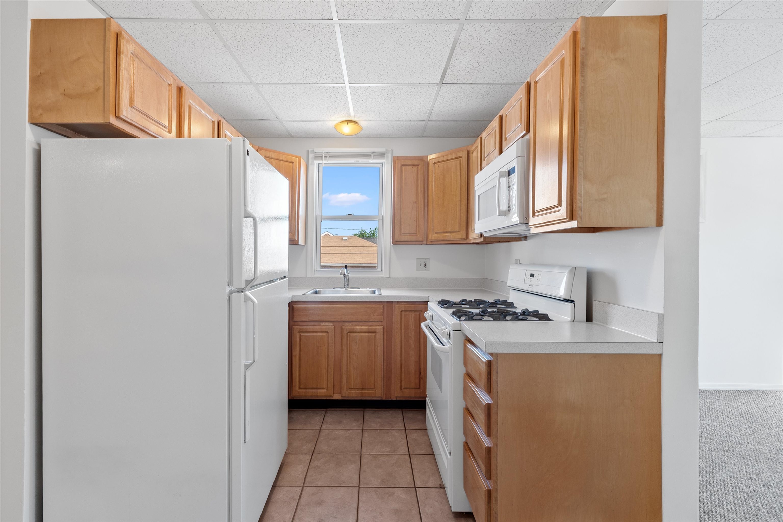 # 250010461 - For Rent in Secaucus NJ