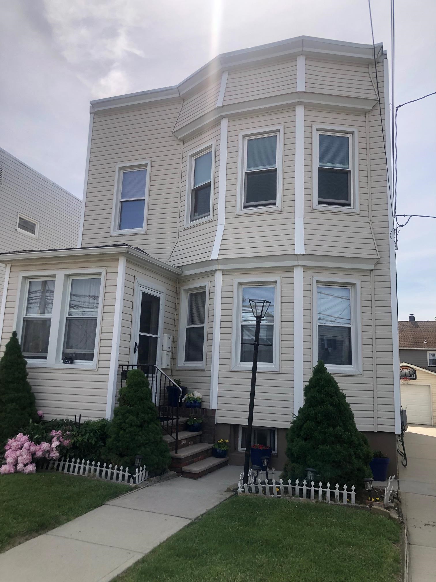# 250010535 - For Rent in Secaucus NJ