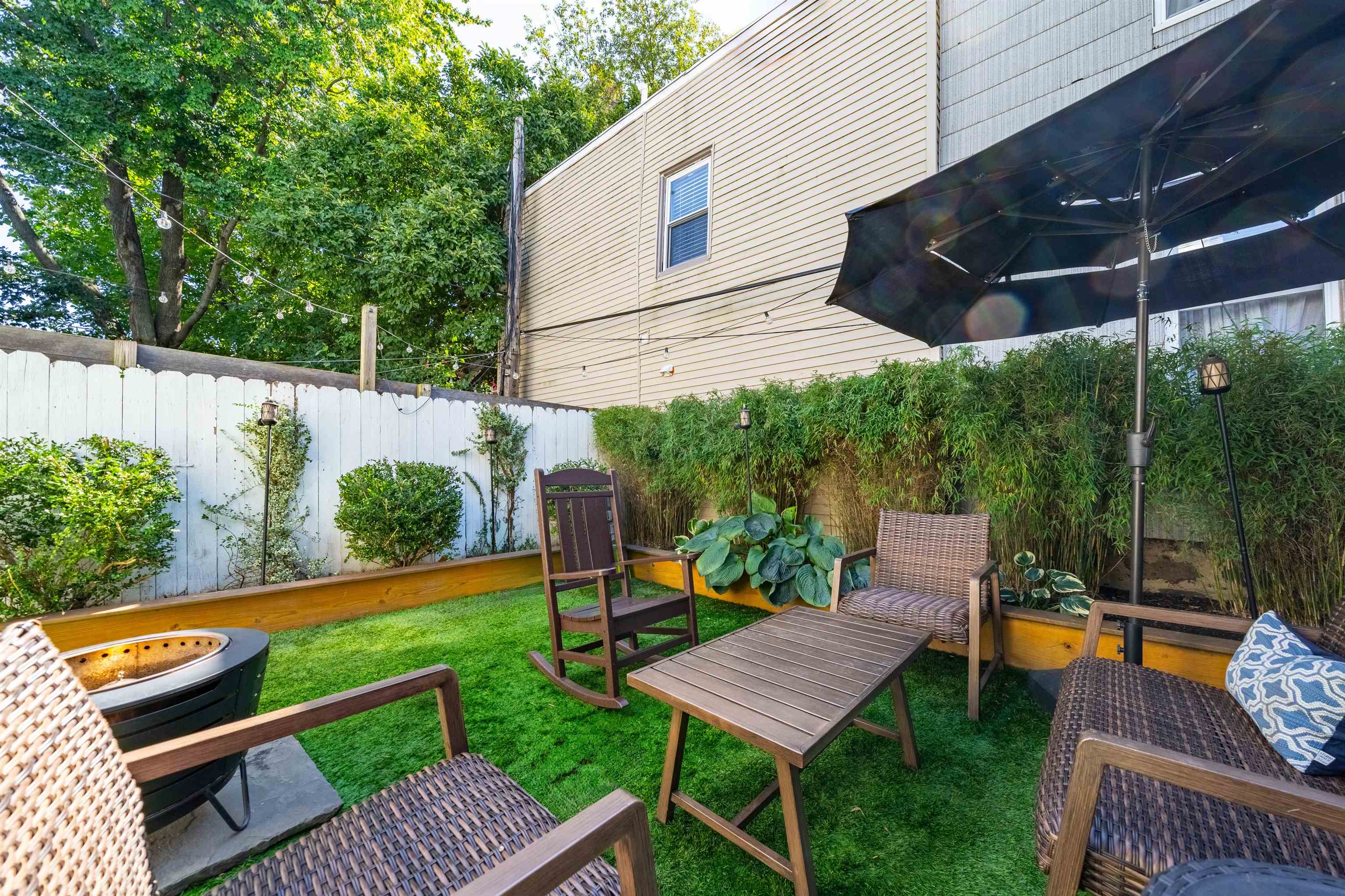 # 250010555 - For Rent in JERSEY CITY - Downtown NJ