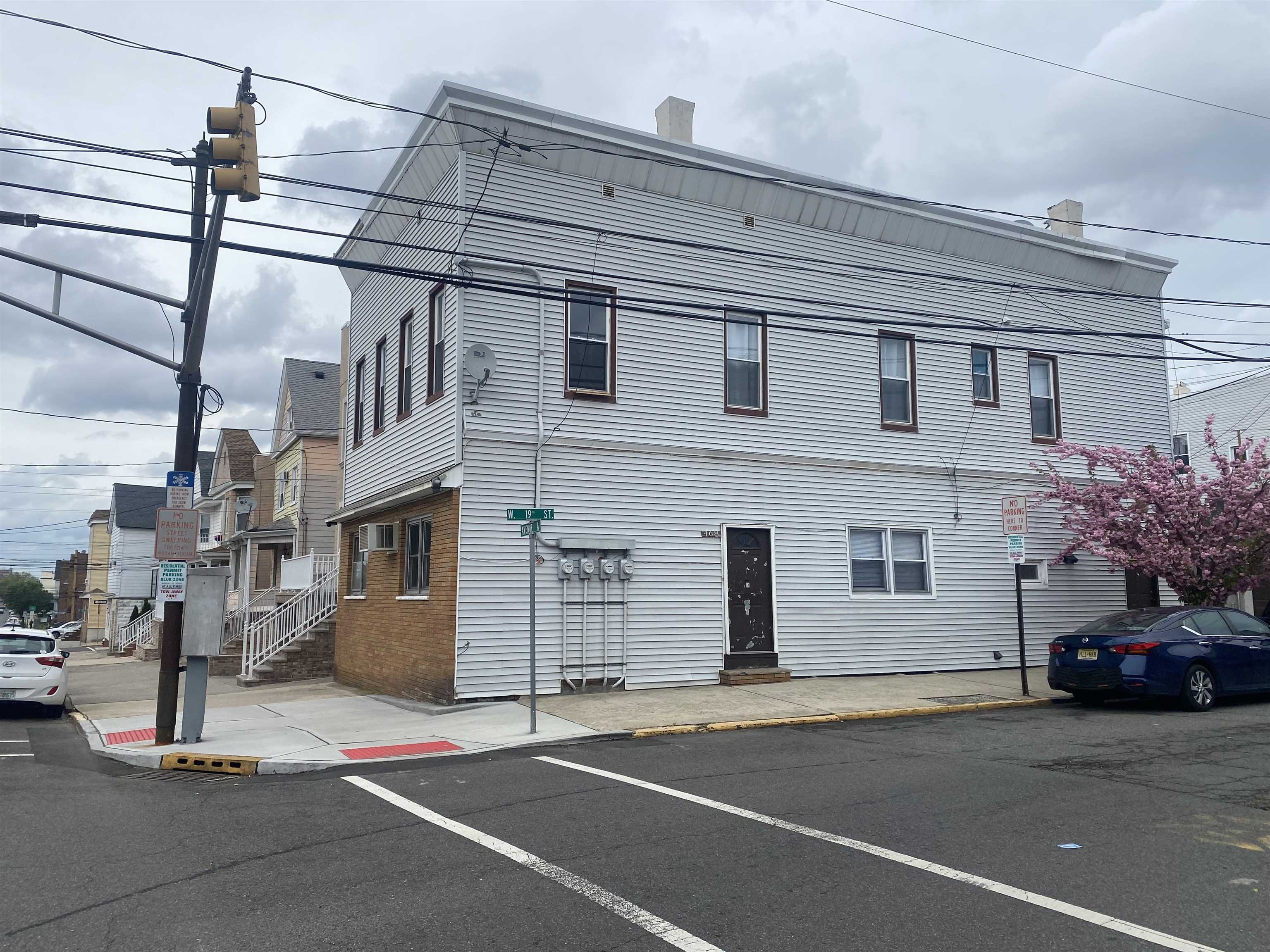 # 250010571 - For Rent in Bayonne NJ