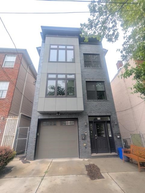 # 250010584 - For Rent in JERSEY CITY - Bergen-Lafayett NJ