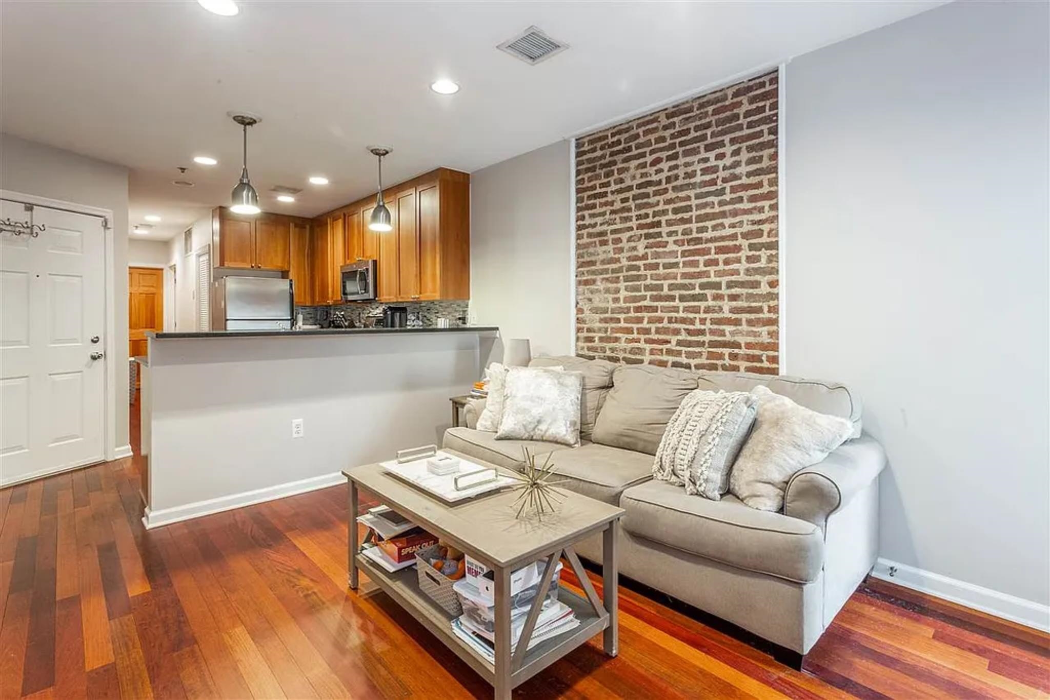 # 250010596 - For Rent in Hoboken NJ