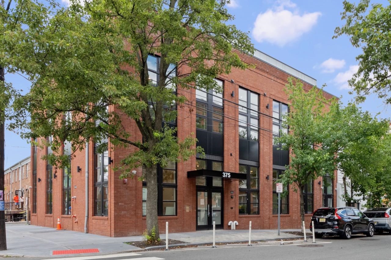 # 250010619 - For Rent in JERSEY CITY - Downtown NJ