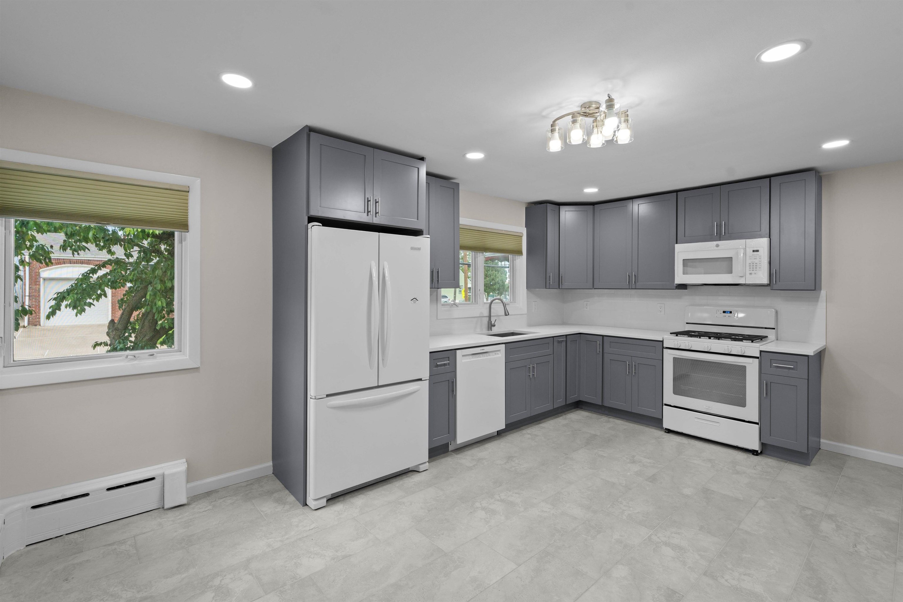 # 250010626 - For Rent in Lodi NJ