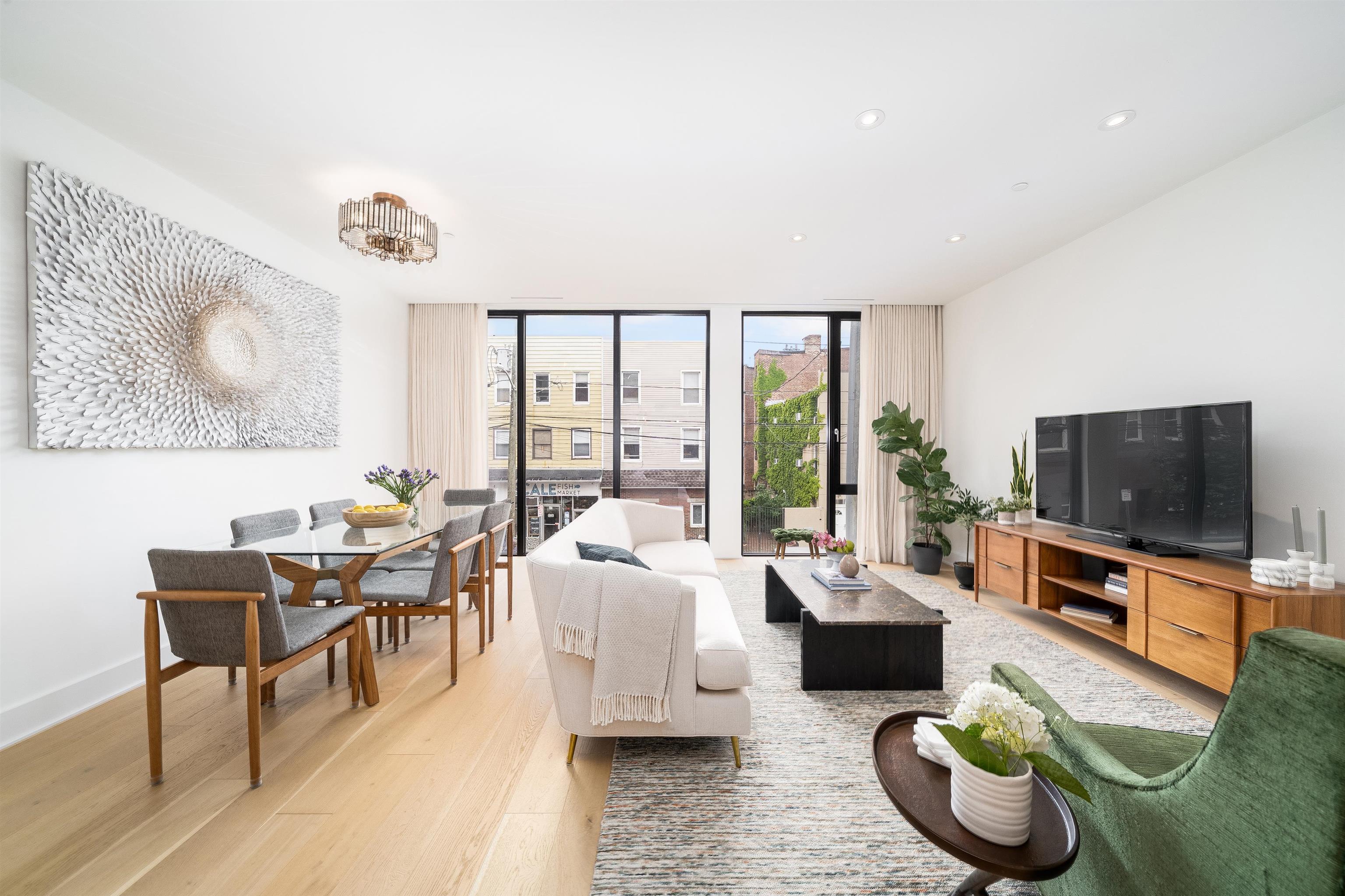 # 250010661 - For Rent in JERSEY CITY - Downtown NJ