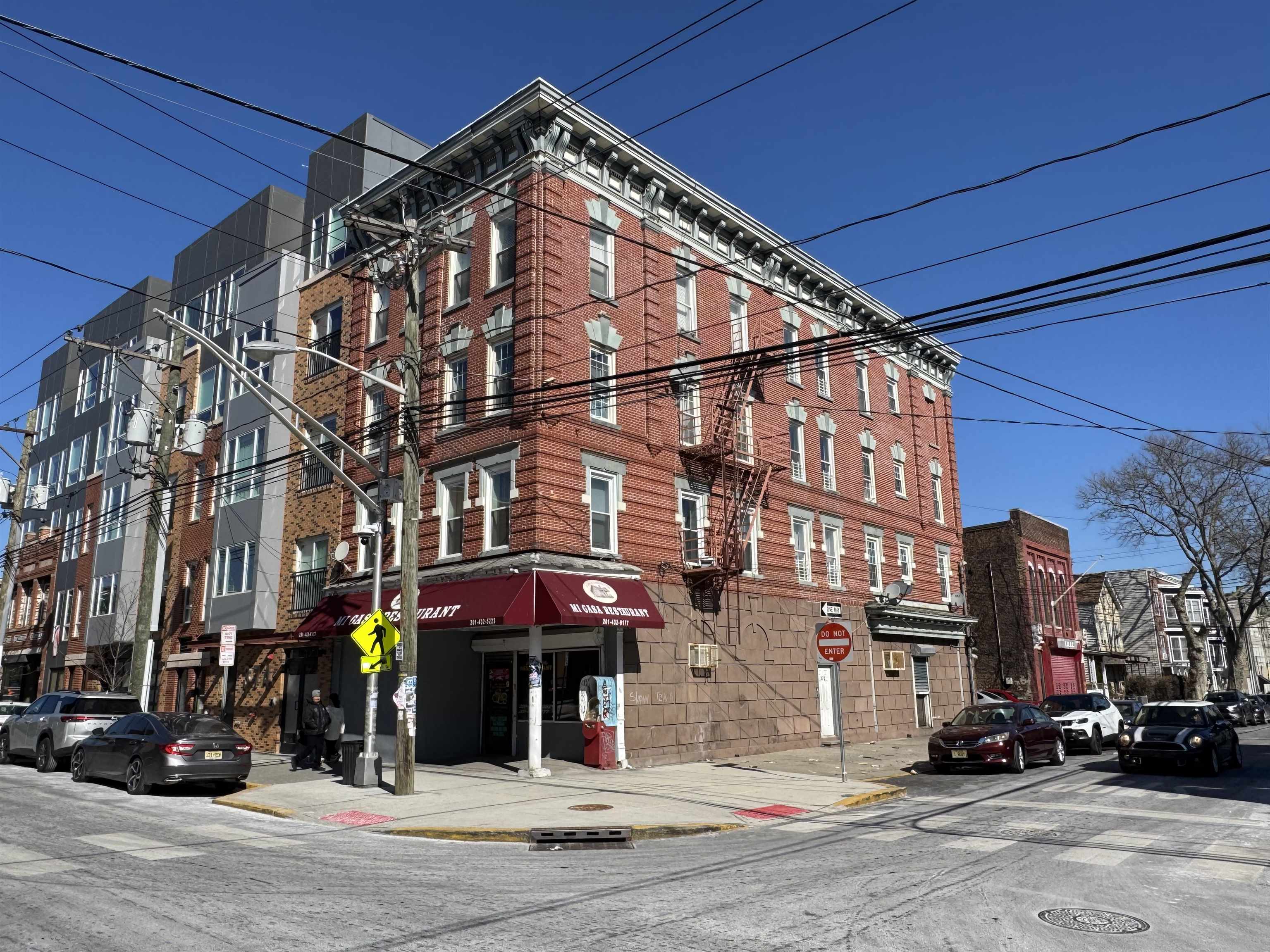 # 250010664 - For Rent in JERSEY CITY - Bergen-Lafayett NJ