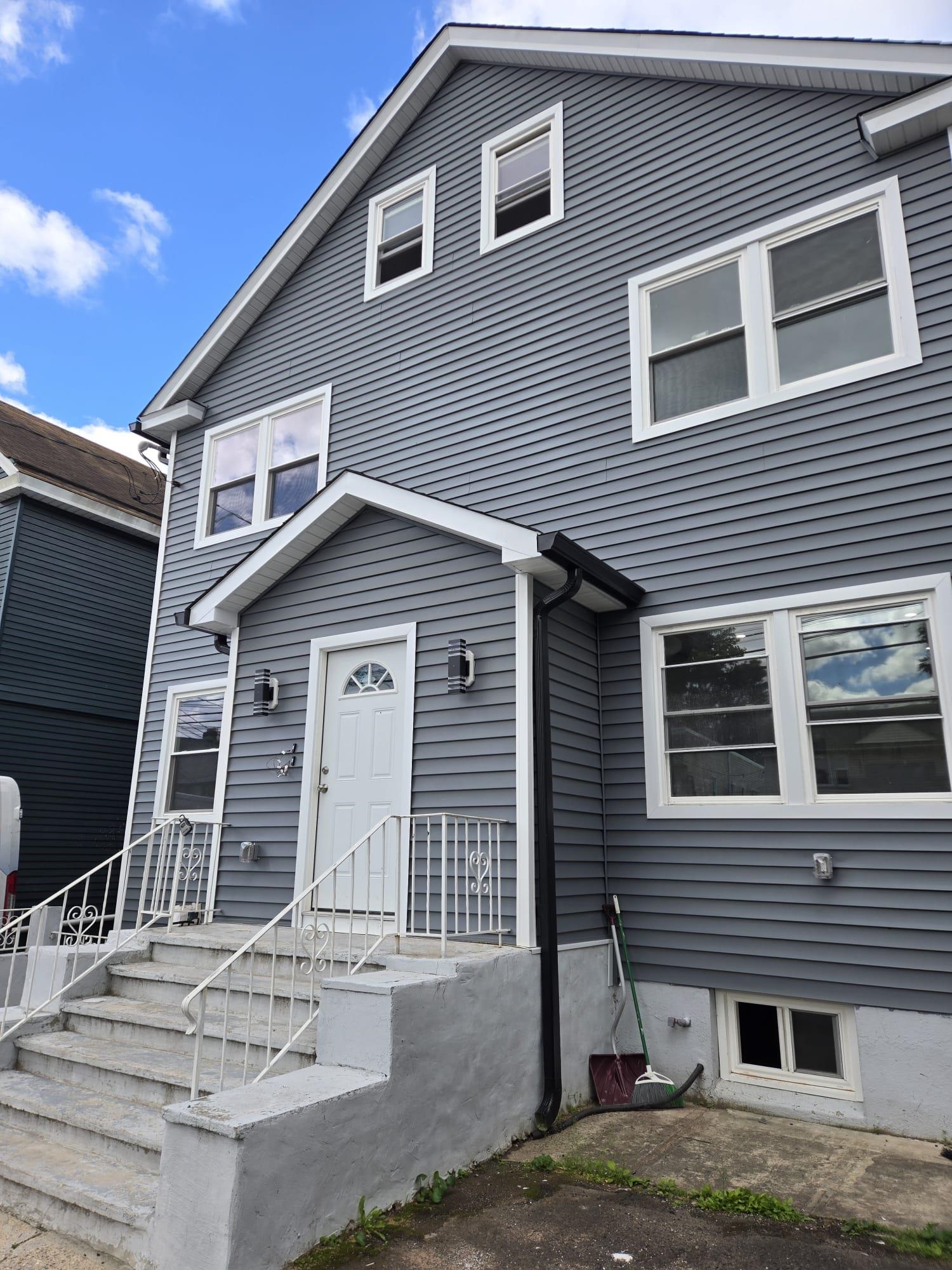# 250010709 - For Rent in Elizabeth NJ