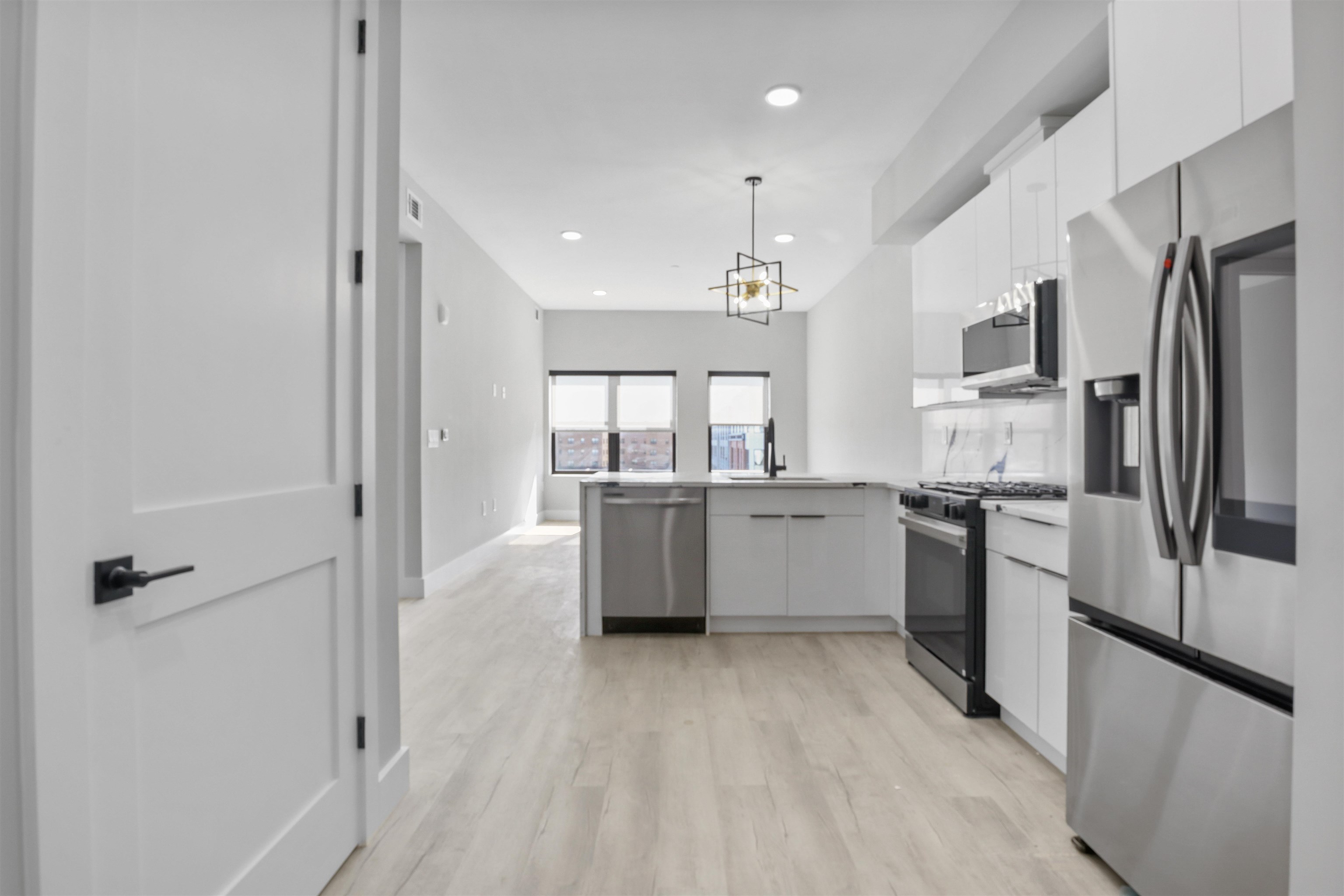 # 250010715 - For Rent in JERSEY CITY - West Bergen NJ