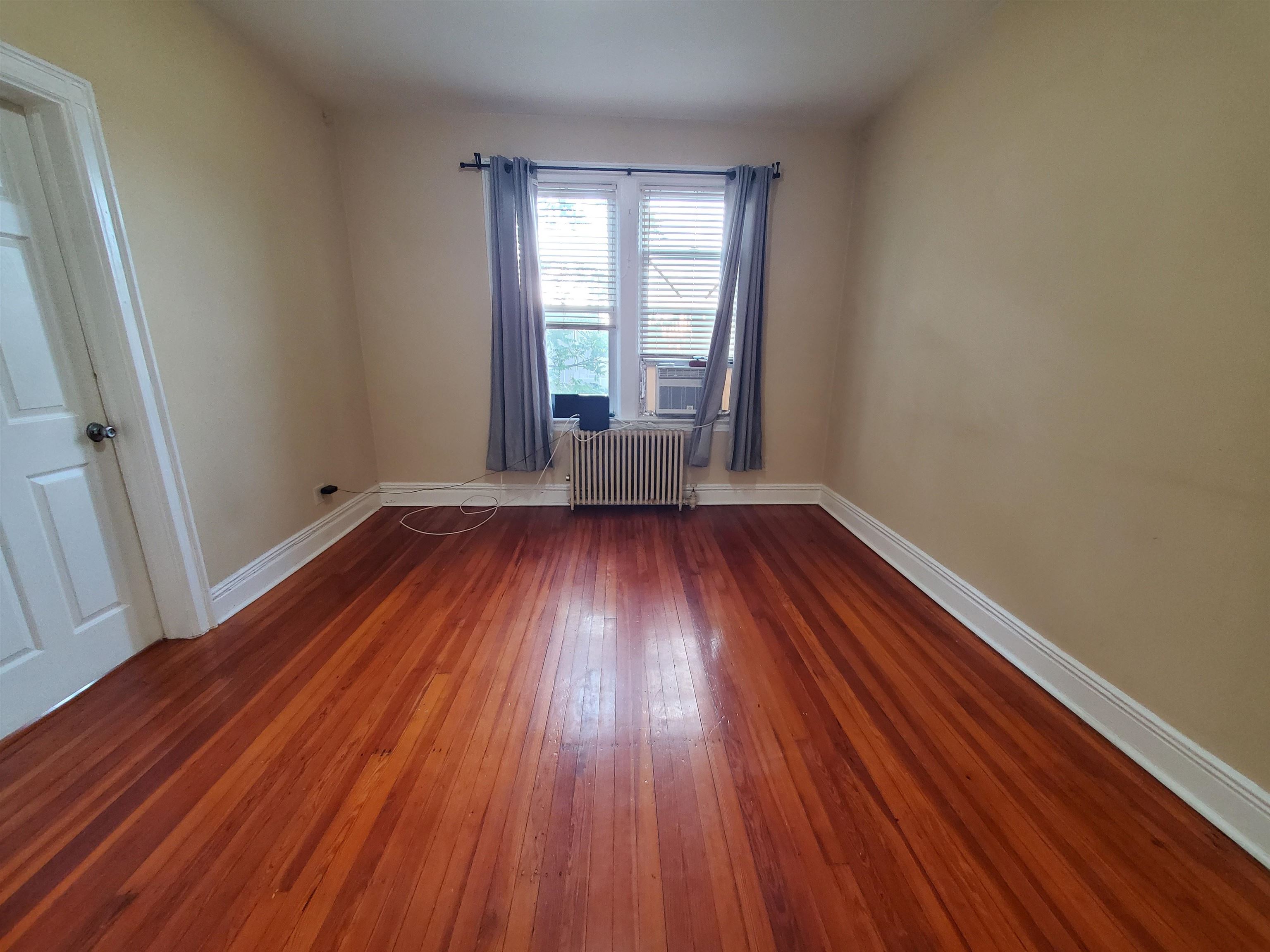# 250010723 - For Rent in Bayonne NJ